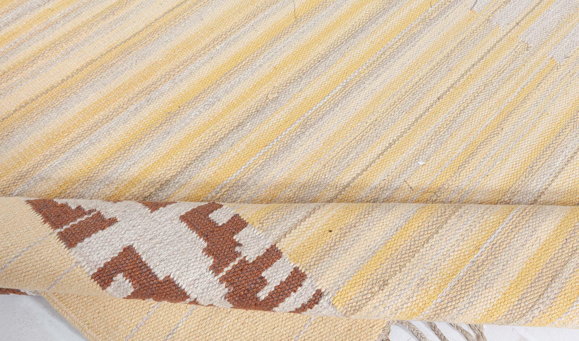 Finnland Flachgewebe-Teppich von Alestalon Mattokutomo (Moderne der Mitte des Jahrhunderts) im Angebot
