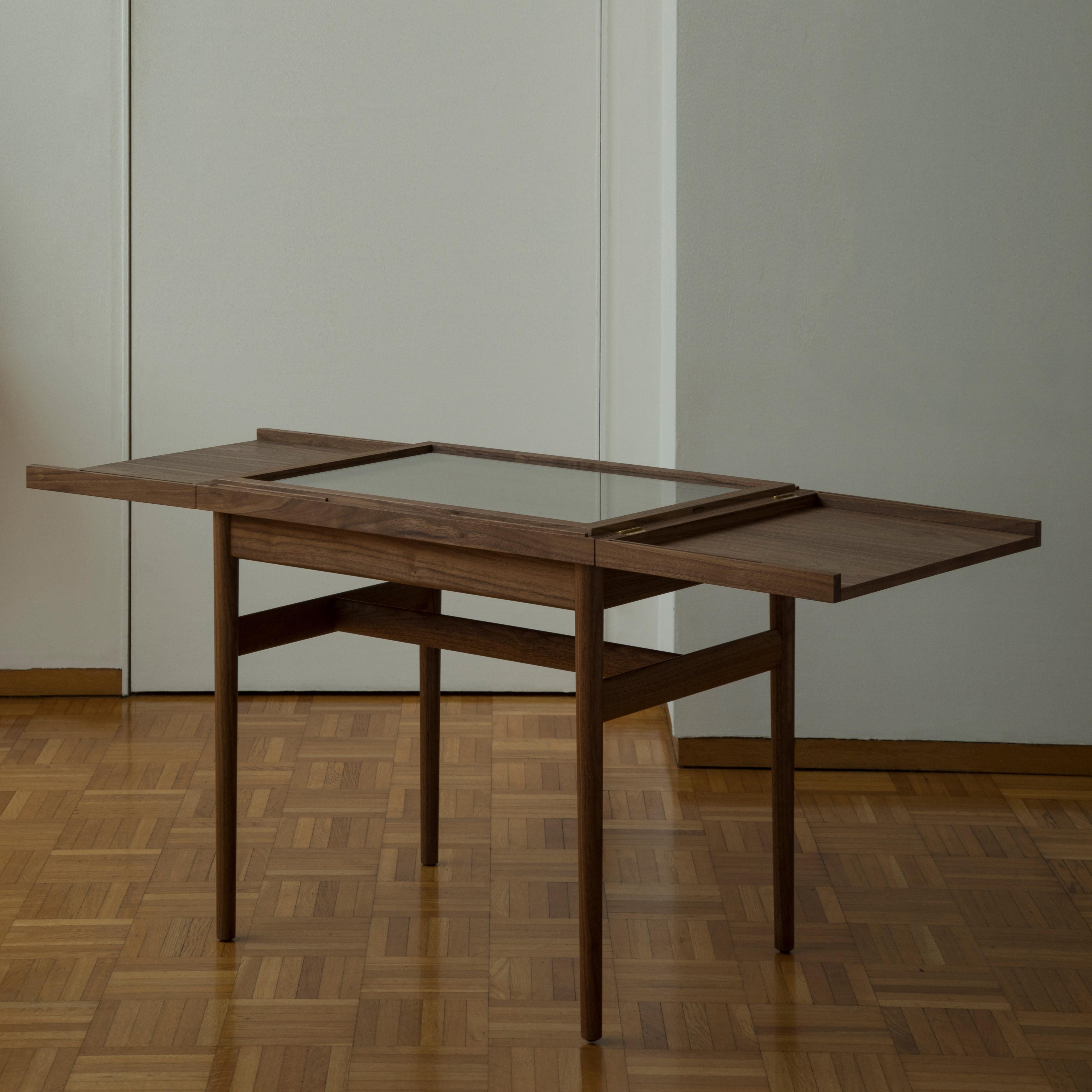 Finn Jhul Art Collector's Vitrine Coffee Table in Wood 1