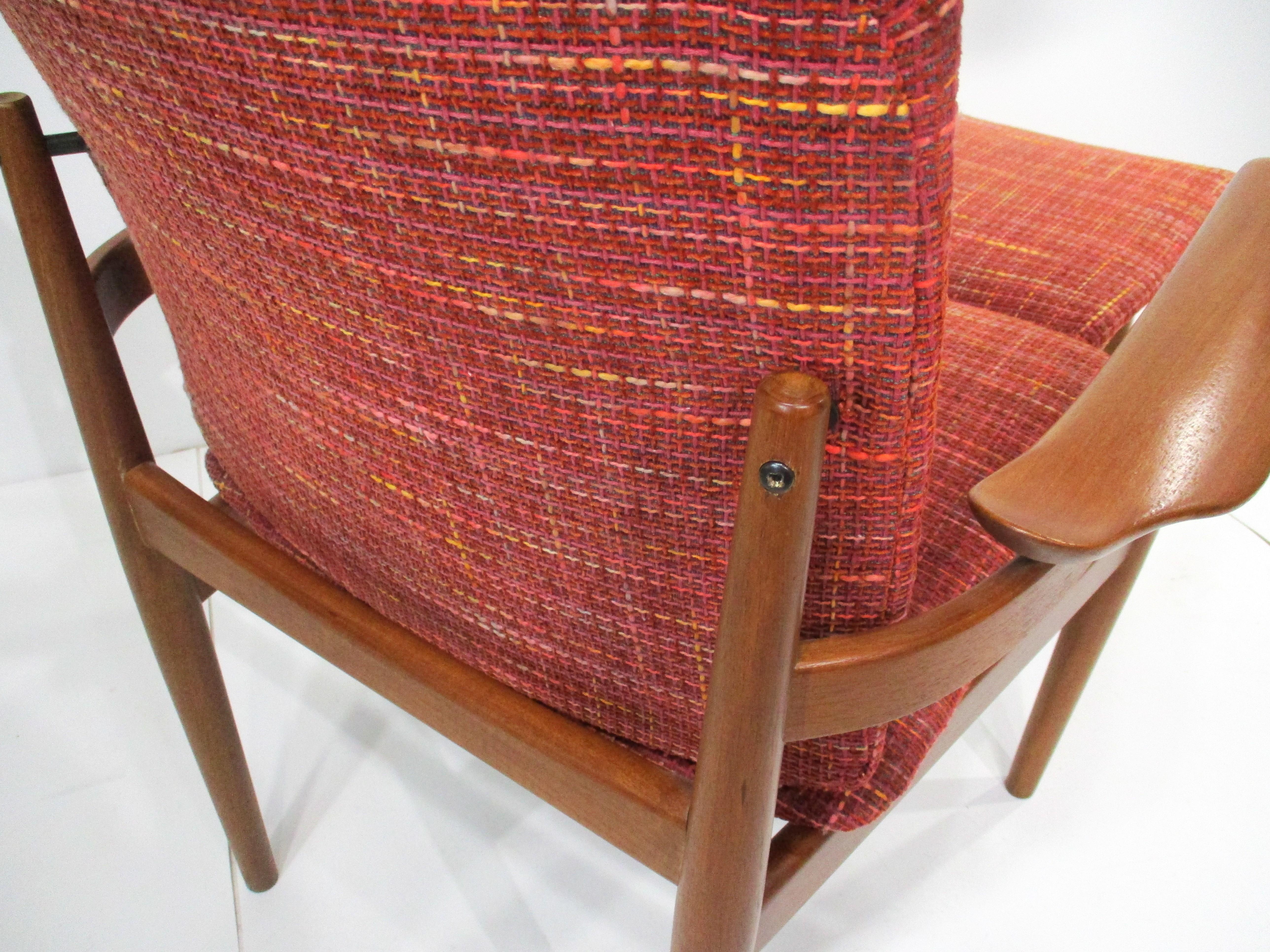 Tappezzeria Sedia a braccio in teak con ottomana Finn Juhls 192 di France & Sons Danimarca in vendita