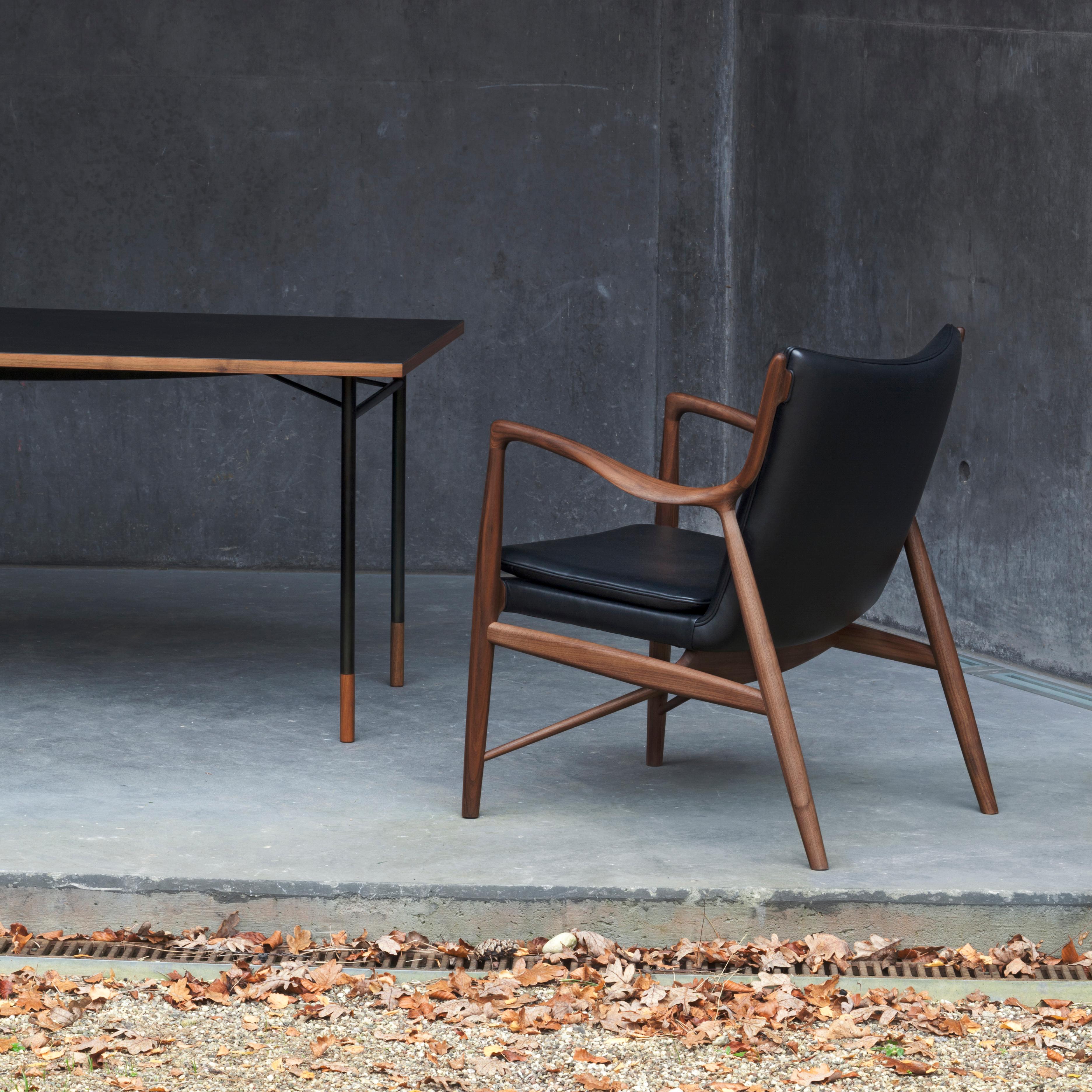 Finn Juhl 45 Chair, Wood and Black Leather 7