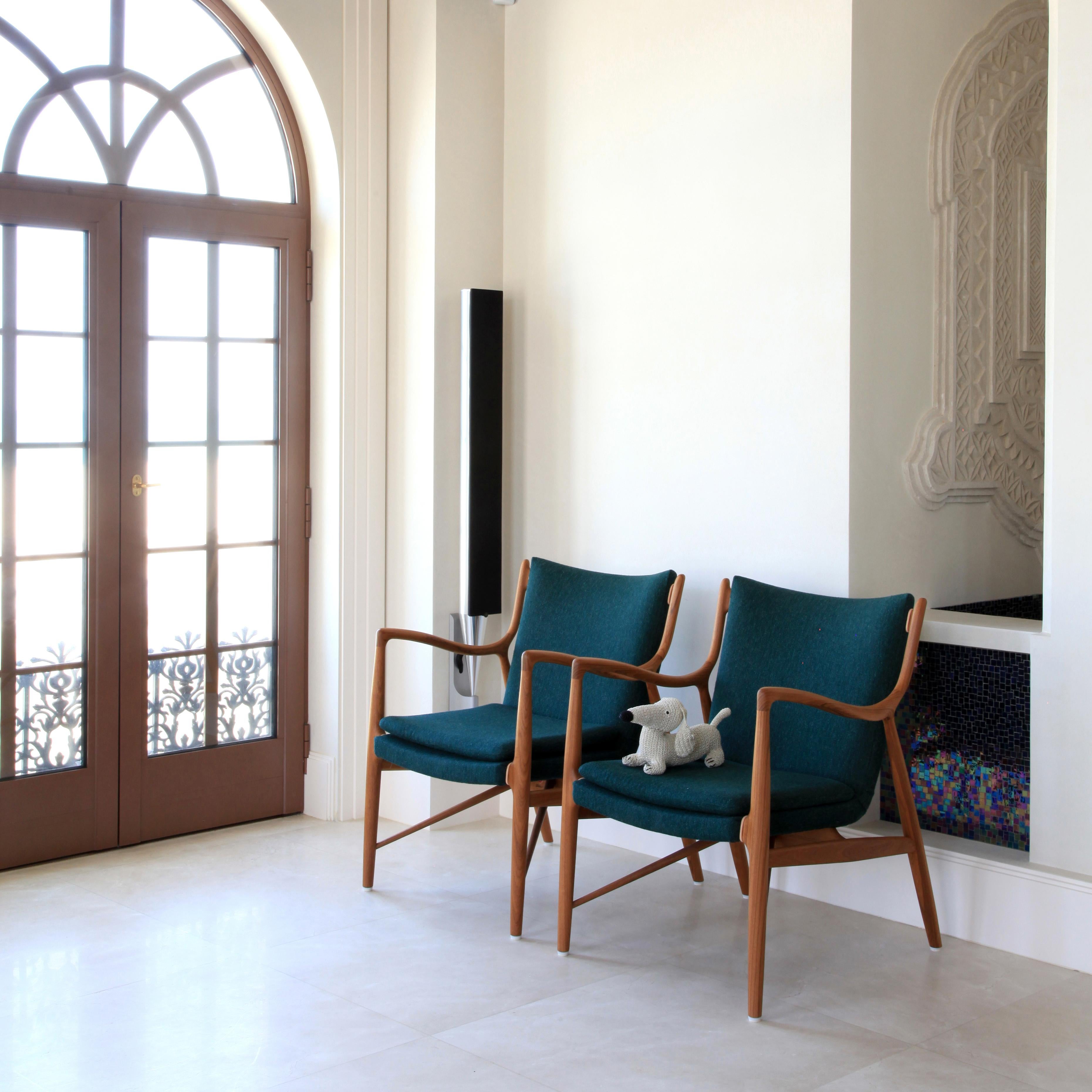 Finn Juhl 45 Chair, Wood and Black Leather 2