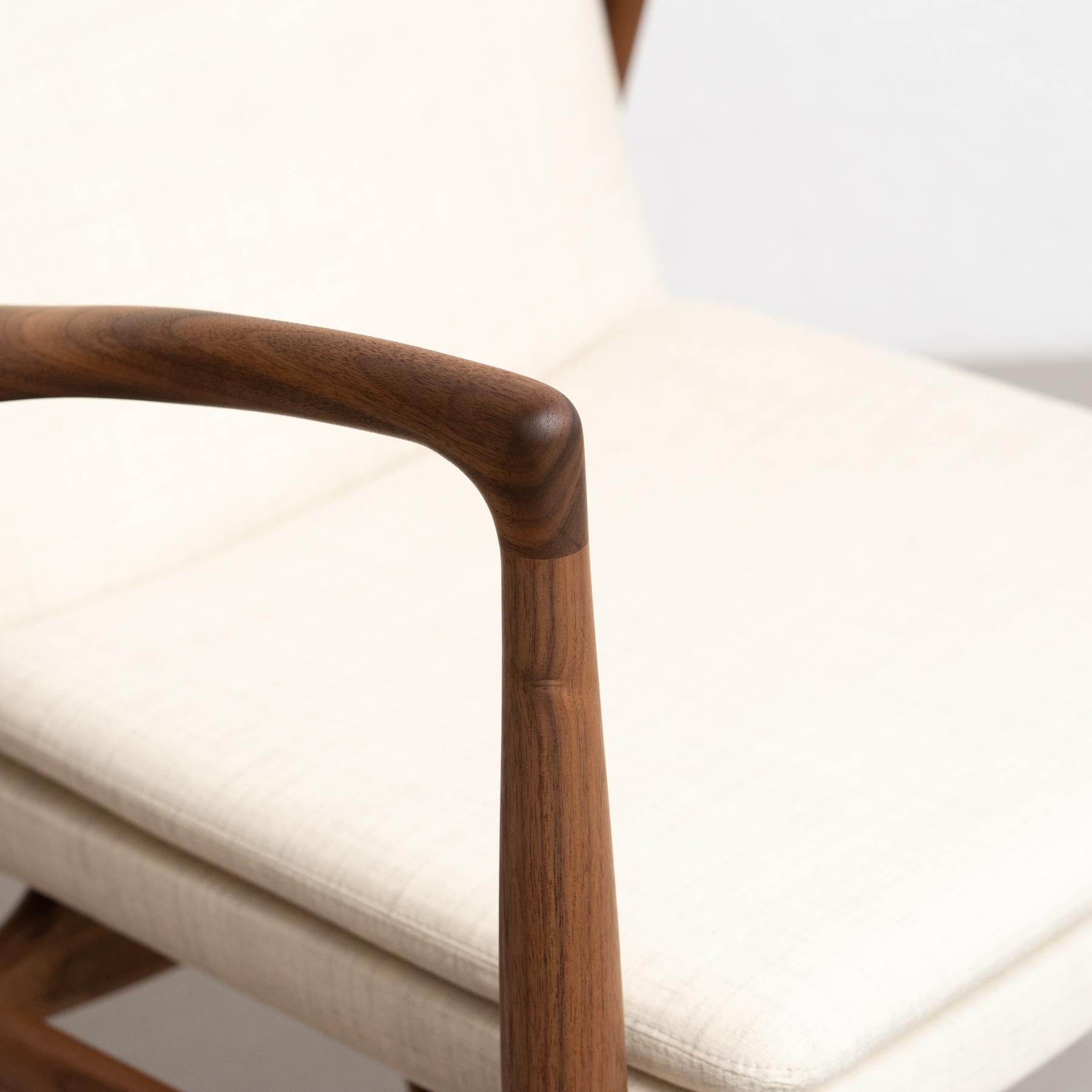 Finn Juhl 45 Chair, Wood and Fabric For Sale 5