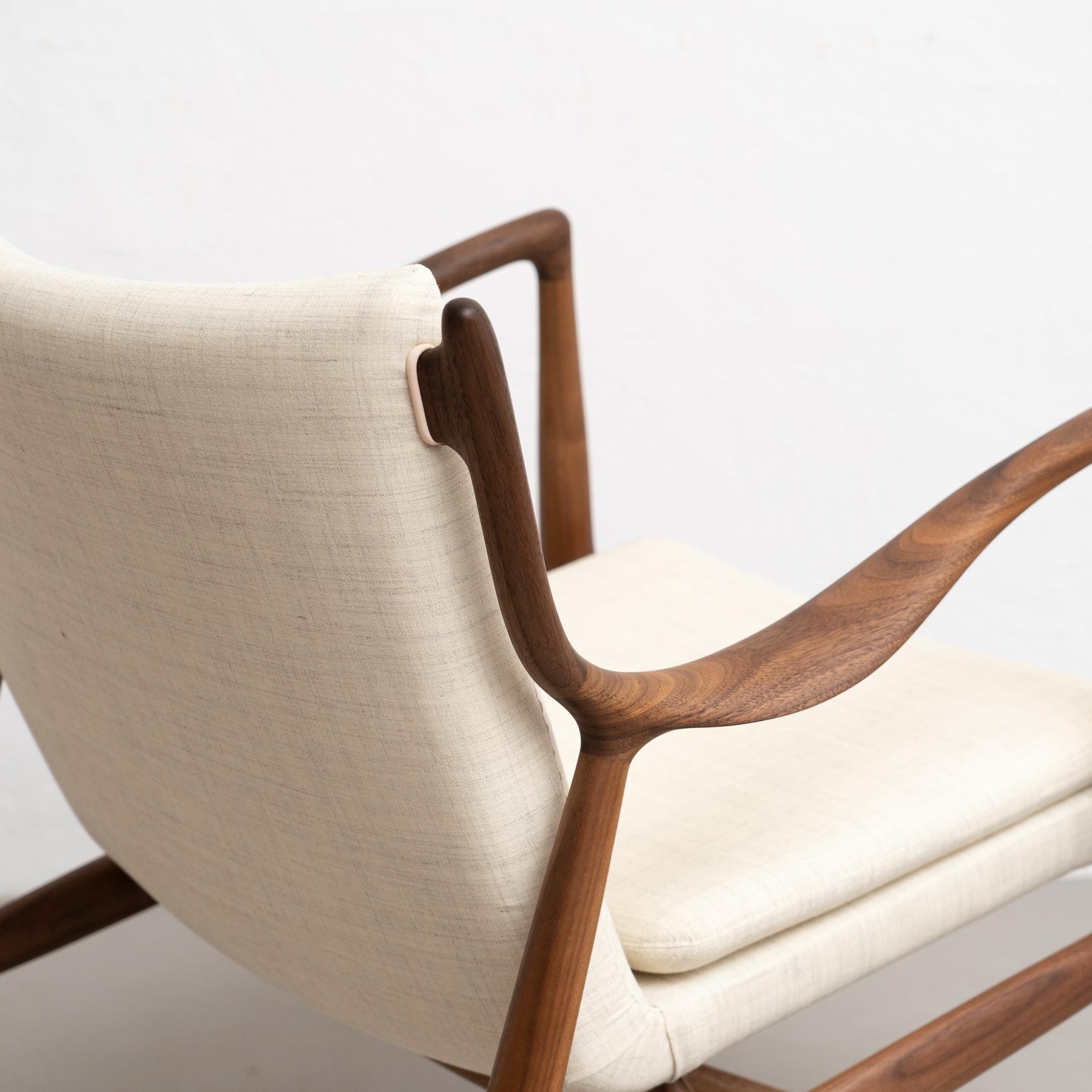 Finn Juhl 45 Chair, Wood and Fabric For Sale 7