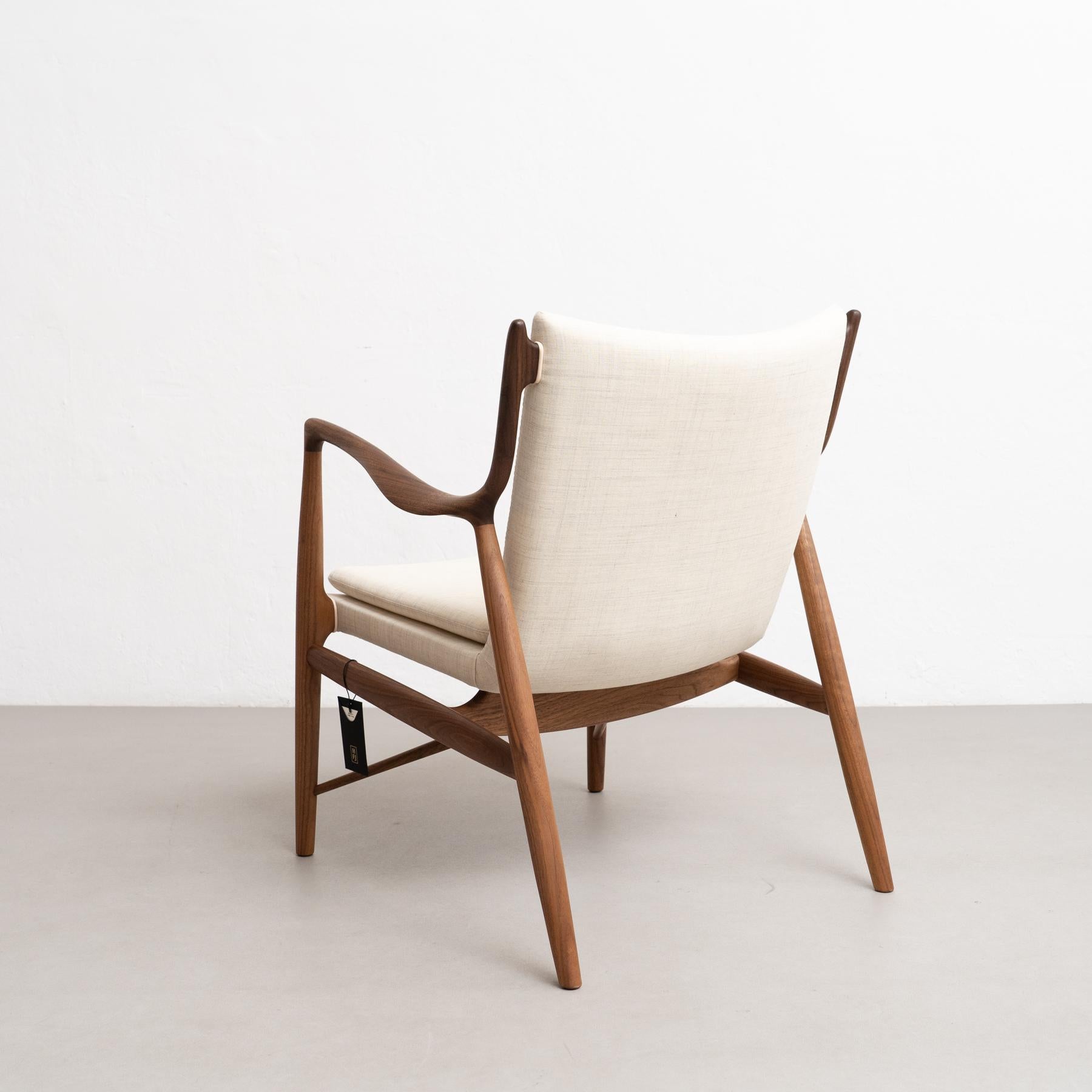 Finn Juhl 45 Chair, Wood and Fabric For Sale 1