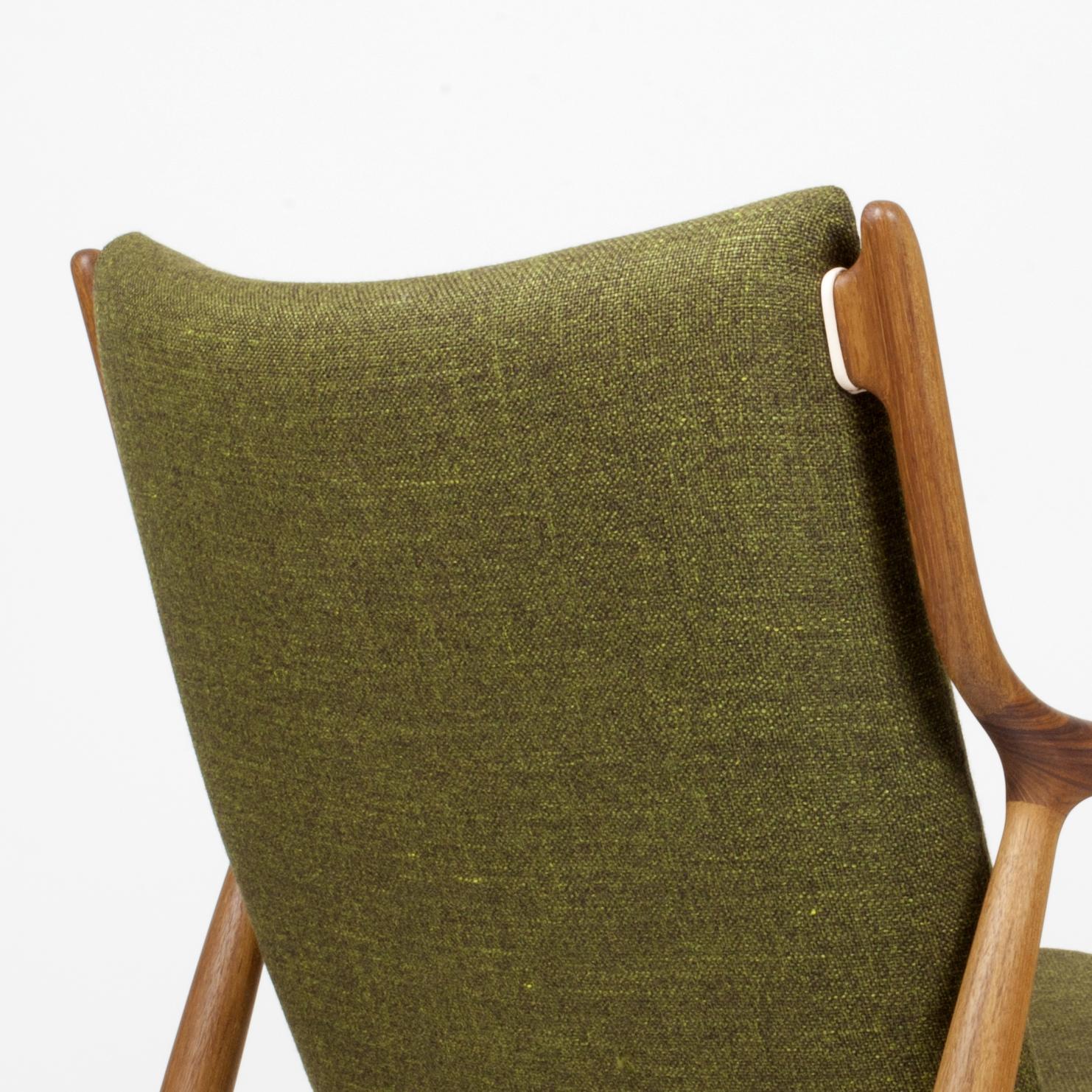 Finn Juhl 45 Chair, Wood and Fabric 3