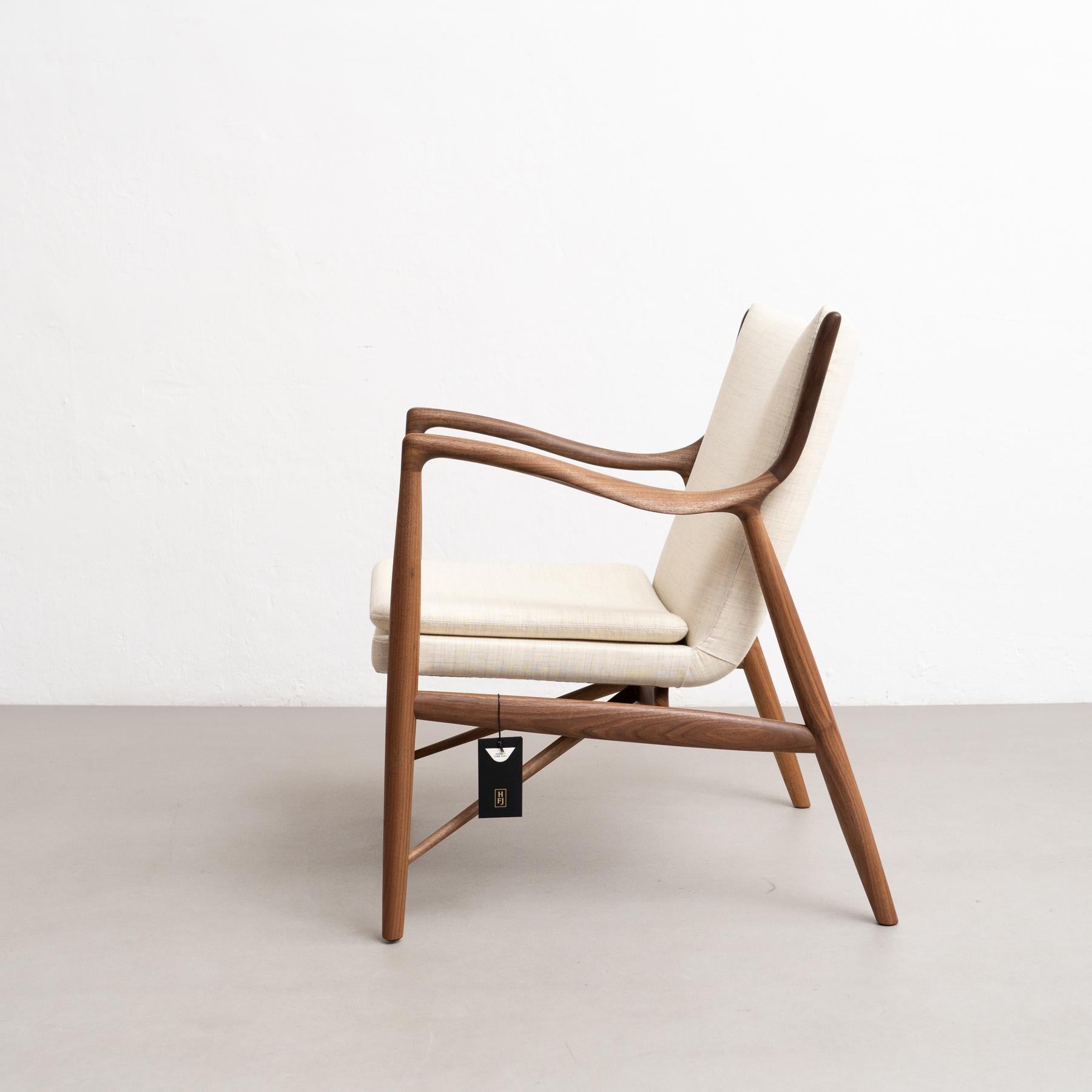 Finn Juhl 45 Chair, Wood and Fabric For Sale 2