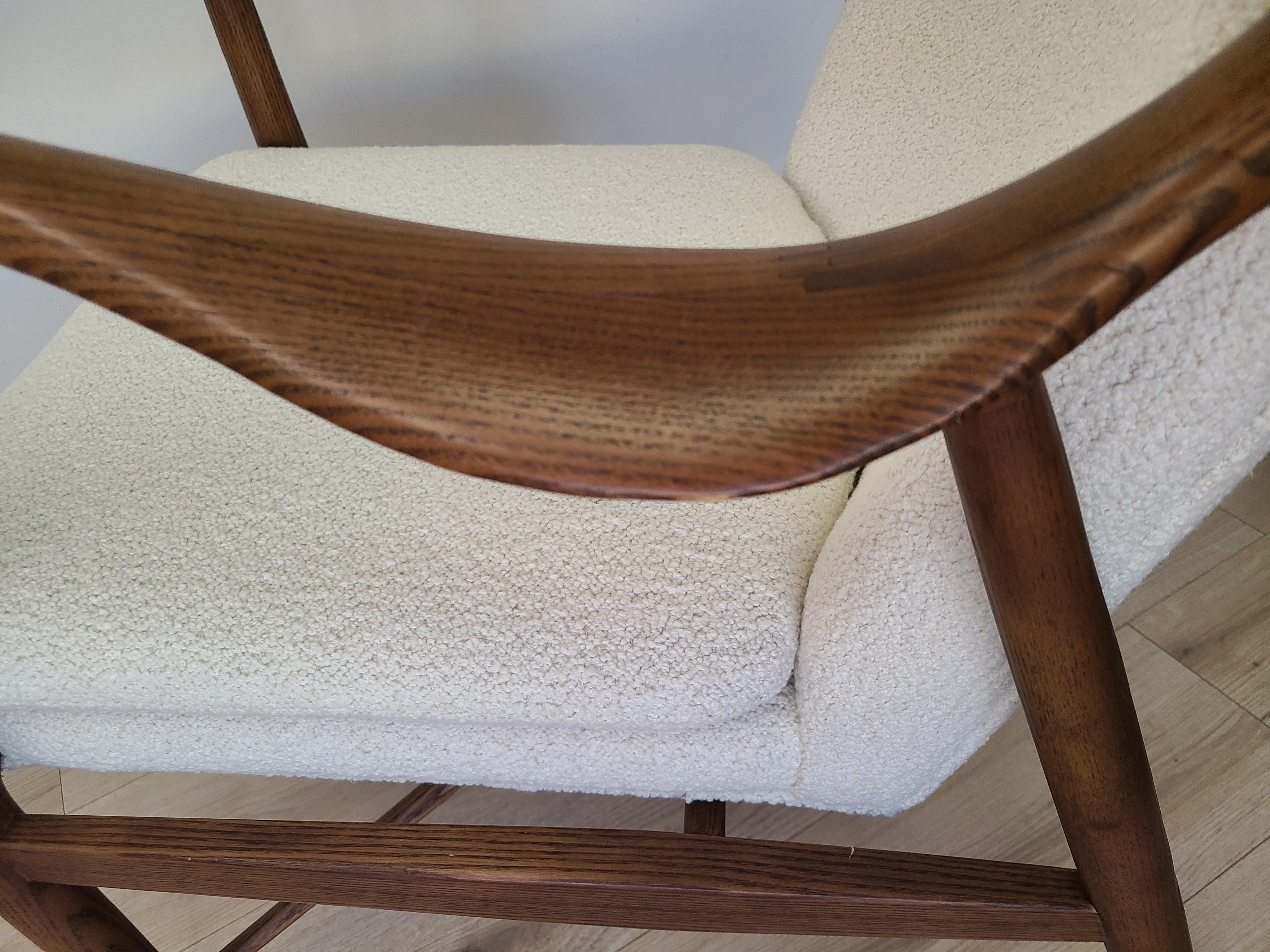 Finn Juhl 45 Lounge Chair by JG Furniture Ash and Boucle' For Sale 9