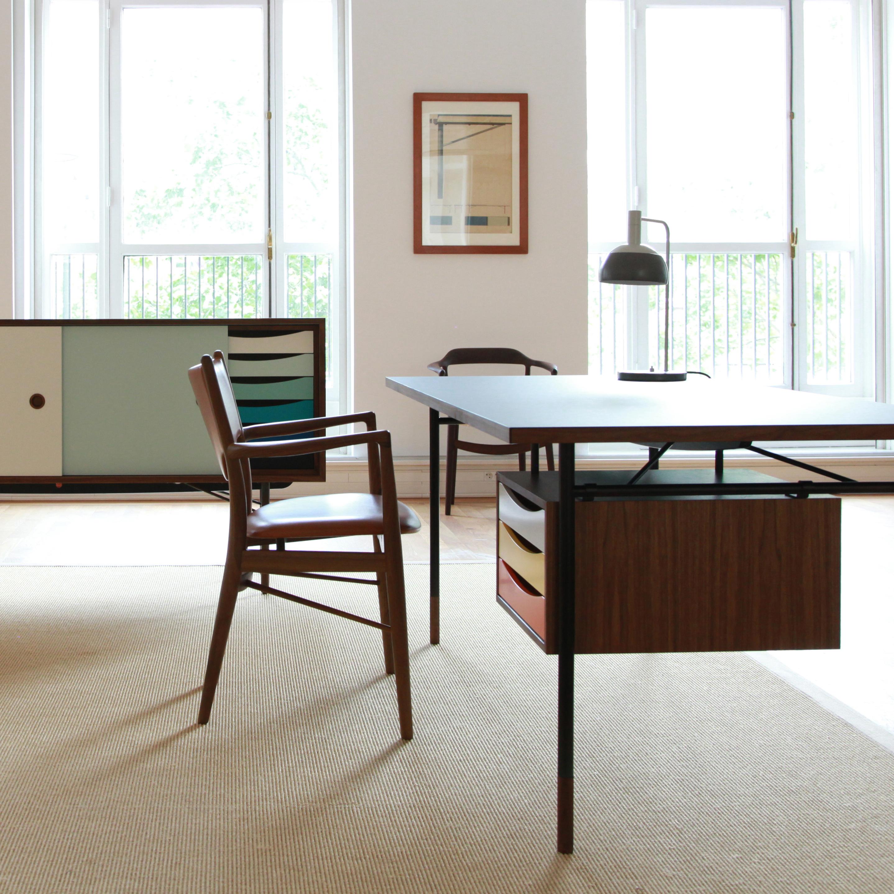 Finn Juhl 46 Chair Walnut, Elegance Walnut 5