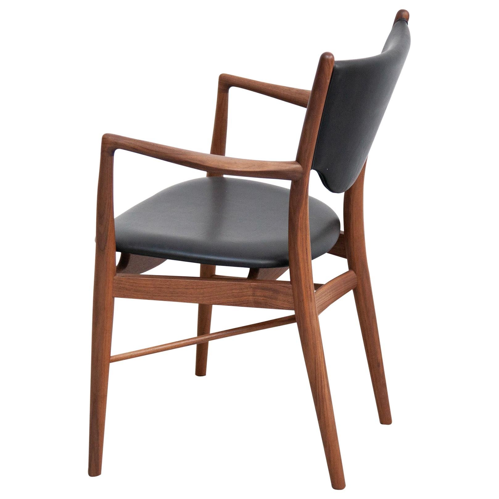 Finn Juhl 46 Chair Armrests, Wood and Elegance Black Leather