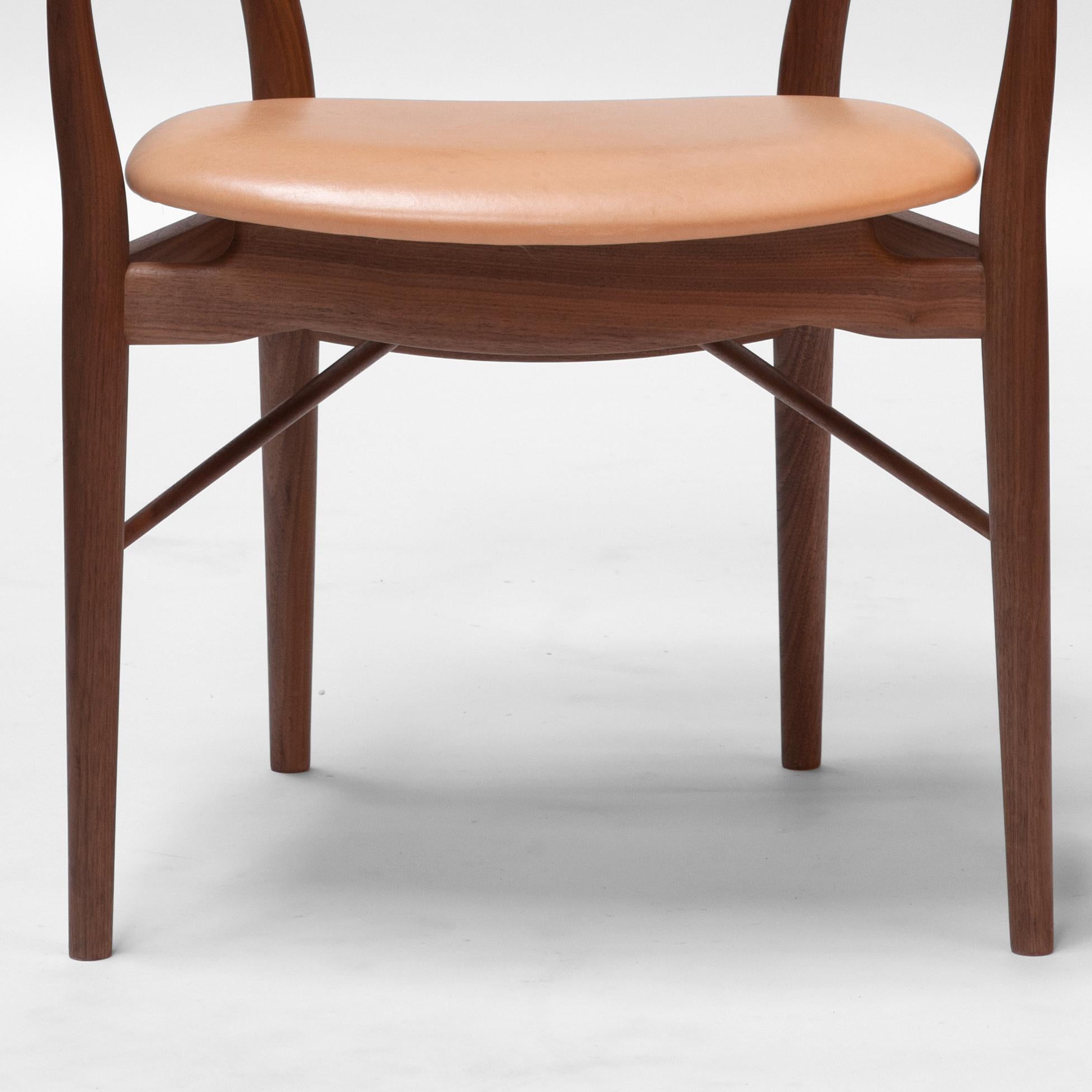 Chair designed by Finn Juhl in 1946, relaunched in 2018.
Manufactured by House of Finn Juhl in Denmark.

This chair is an example of Finn Juhl’s most beautiful work. It was originally designed in 1946 for the Copenhagen Cabinetmakers’ Guild