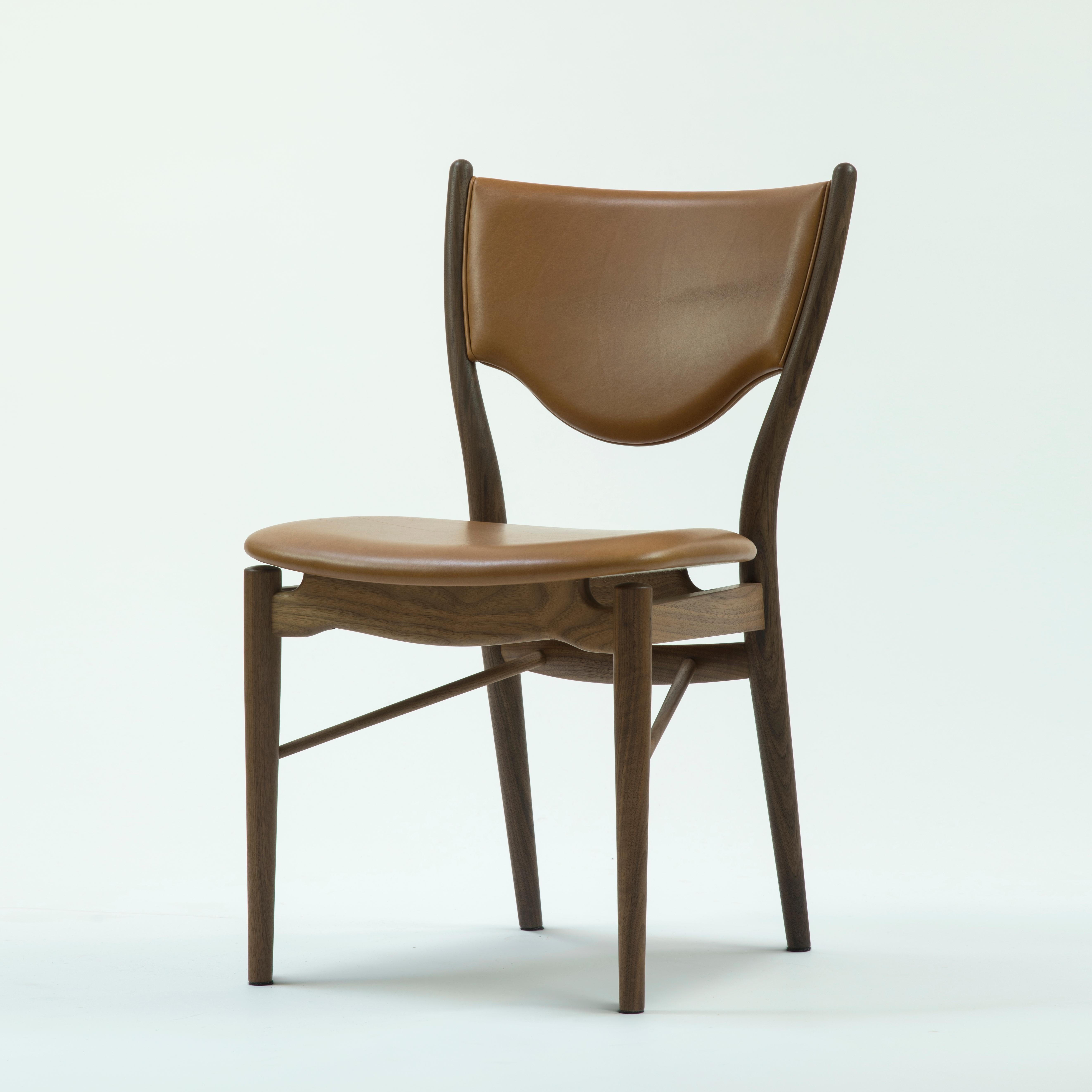 Finn Juhl 46 Chair, Wood and Elegance Walnut Leather For Sale at 1stDibs