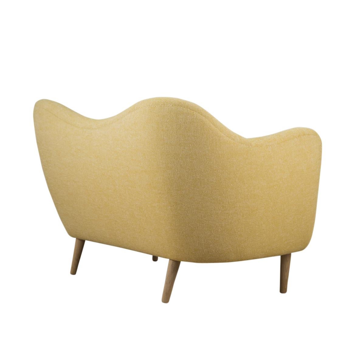 Finn Juhl 46 Sofa Couch Wood and Fabric In New Condition In Barcelona, Barcelona