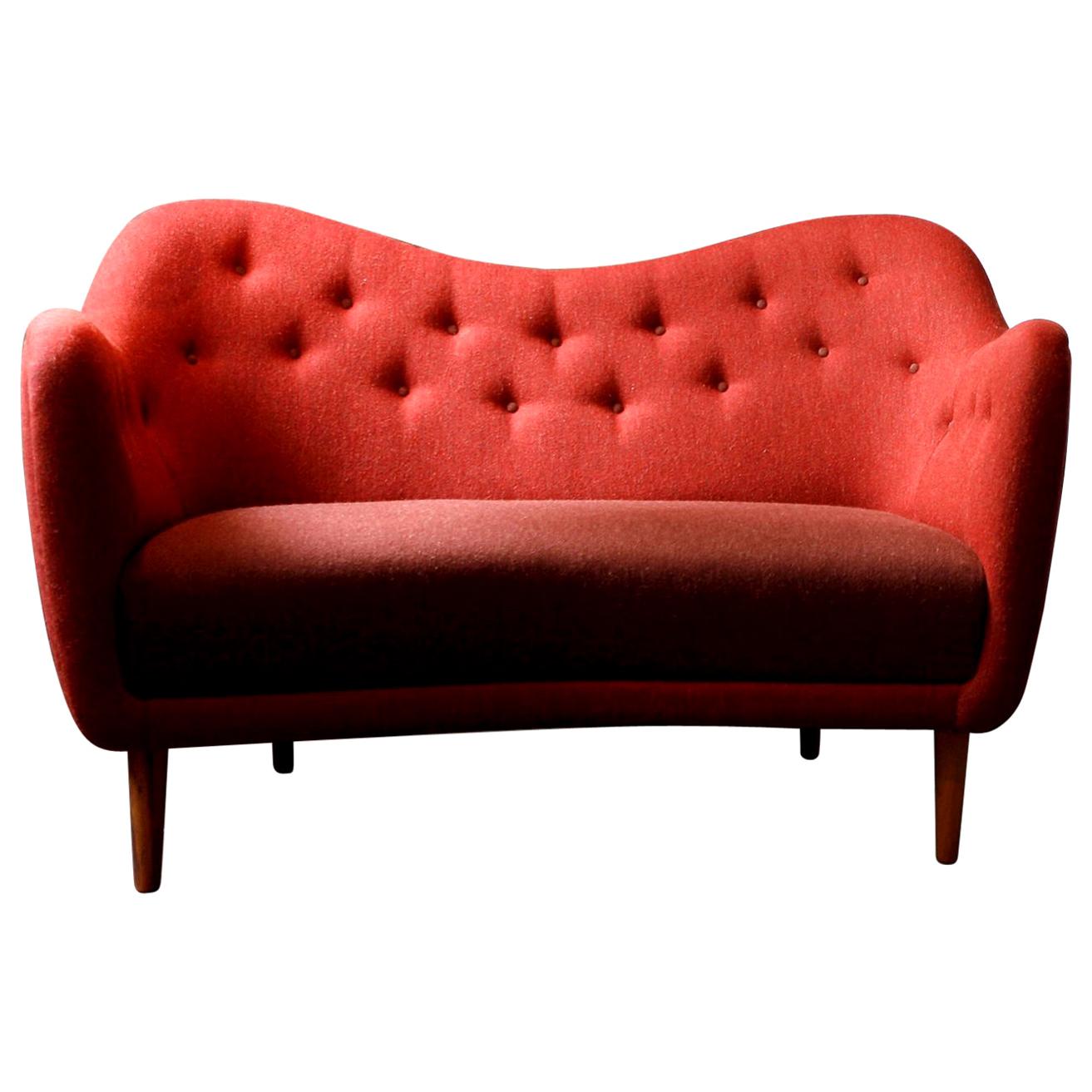 kubiske Konkurrencedygtige Alfabetisk orden Finn Juhl 46 Sofa Couch Wood and Fabric For Sale at 1stDibs