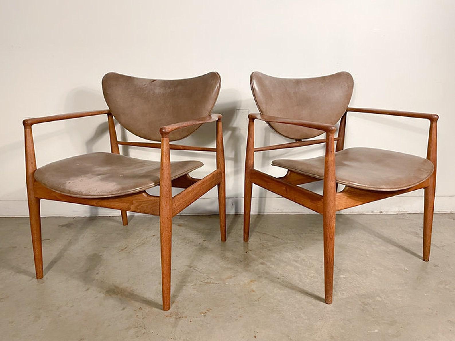 Finn Juhl 48 Chairs by Baker in Walnut For Sale at 1stDibs