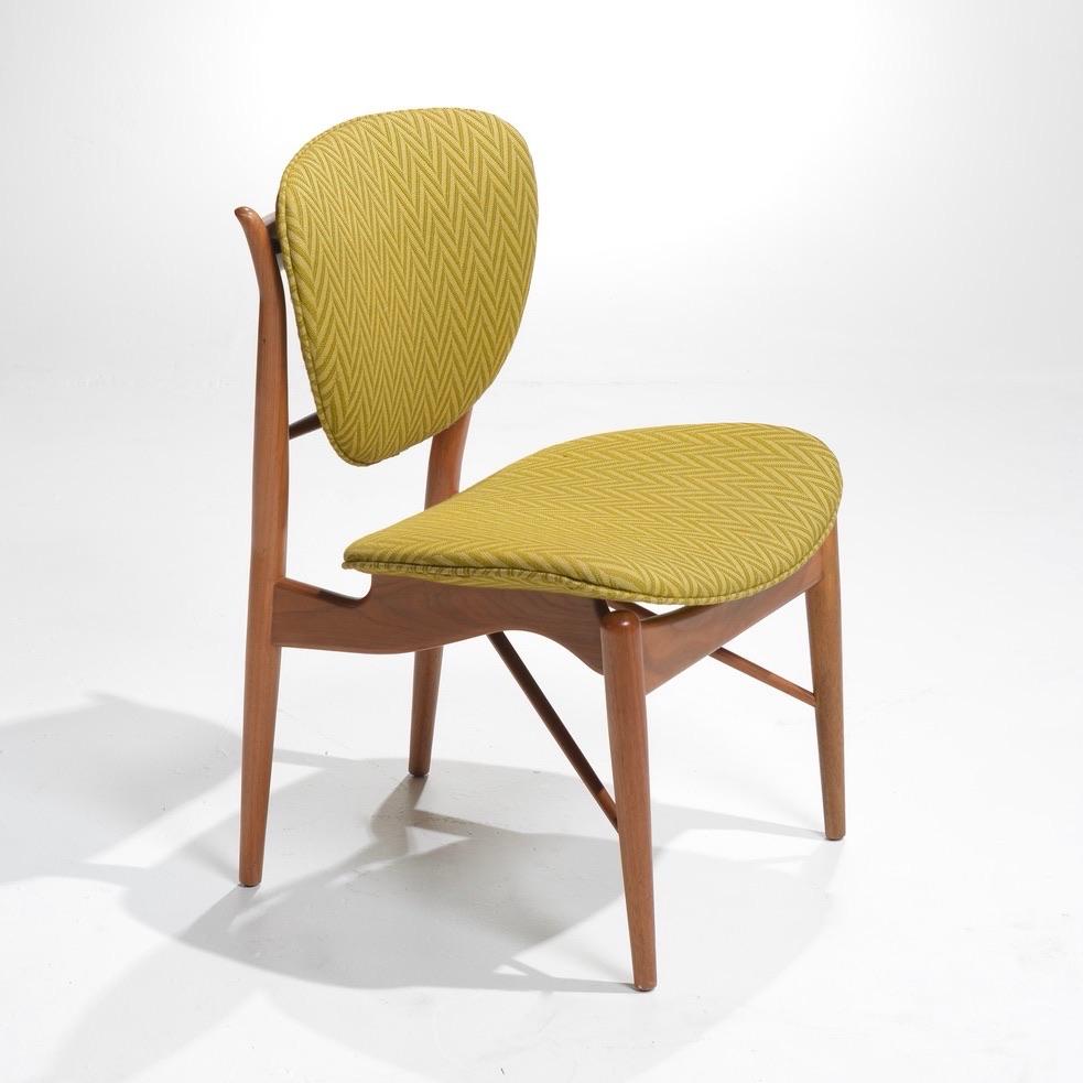Magnifiques chaises Finn Juhls Model 51 par Baker Furniture circa 1952 pour la ligne Baker Modern. Le prix est indiqué par chaise. Une exposition dans notre salle d'exposition de Los Angeles.  MISE À JOUR : actuellement 3 en stock