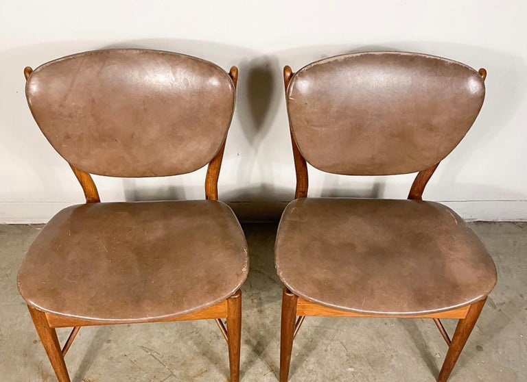 Finn Juhl 51 Chairs by Baker in Walnut For Sale 2
