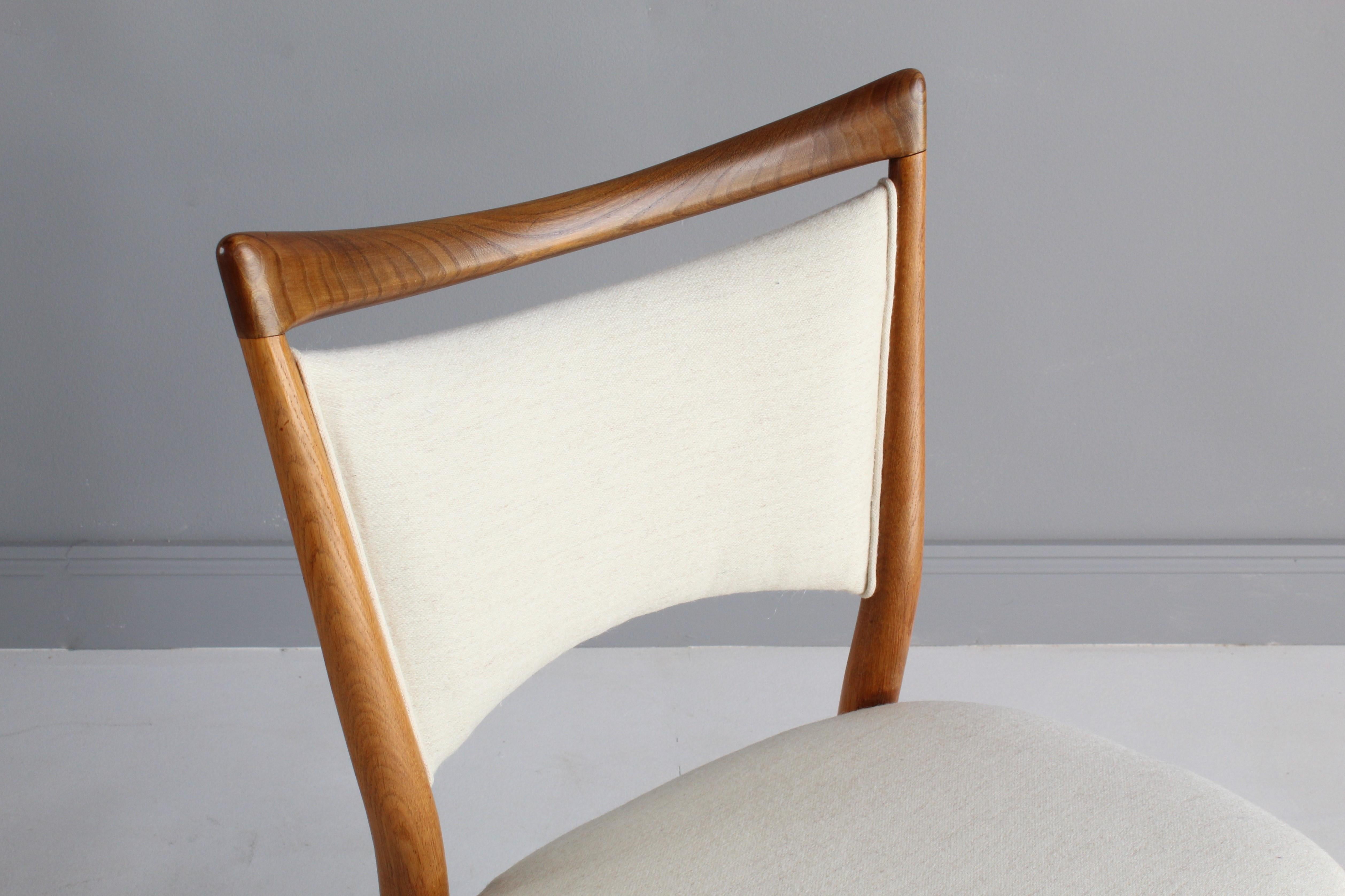 Finn Juhl, 6 Dining Chairs, Oak, Handwoven Fabric, Søren Willadsen, 1956 3