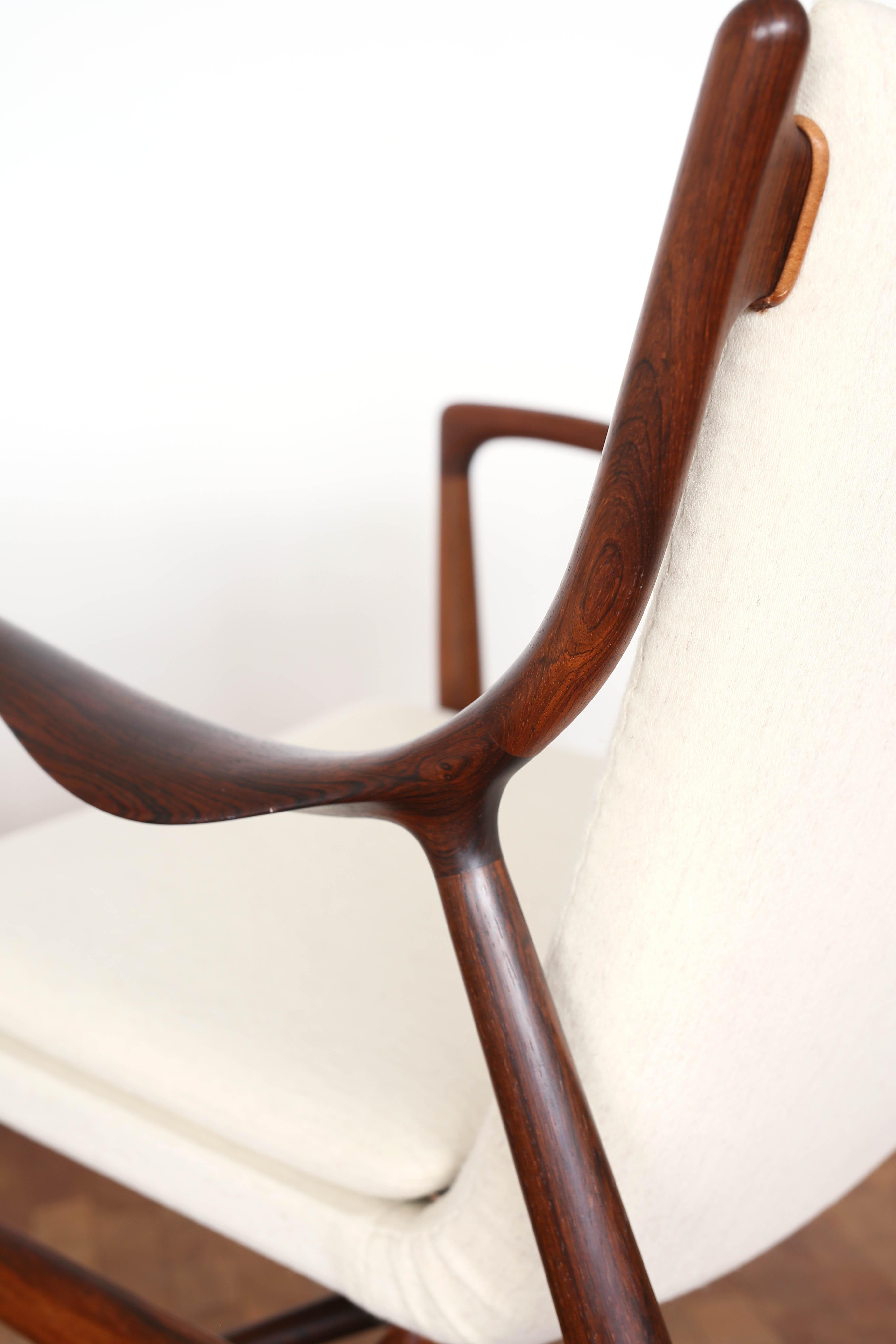 20th Century Finn Juhl, a pair of NV45 chairs in Rosewood for Niels Vodder, 1945 For Sale