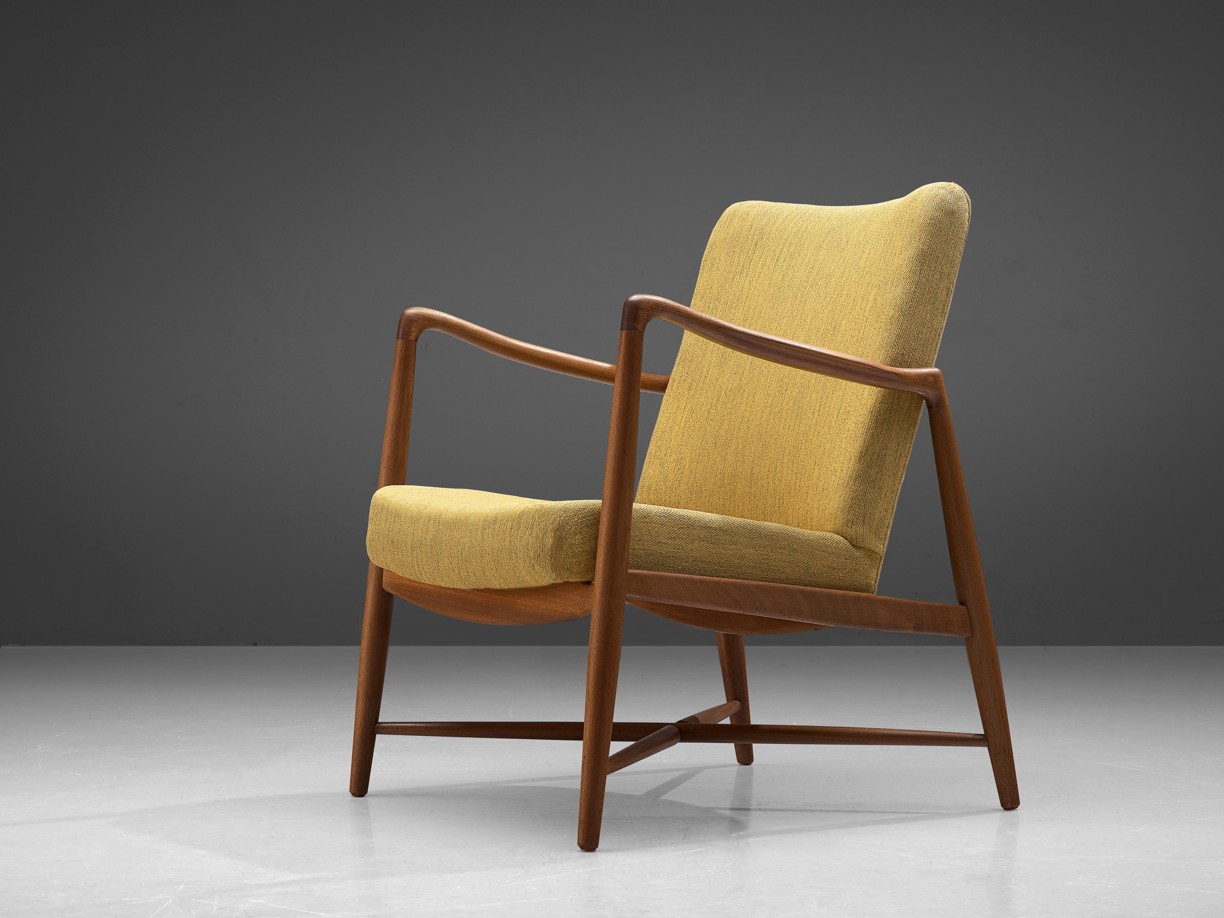 Finn Juhl Armchair 4443 in Teak with Paavo Tynell Floor Lamp 9631 in Brass In Good Condition In Waalwijk, NL