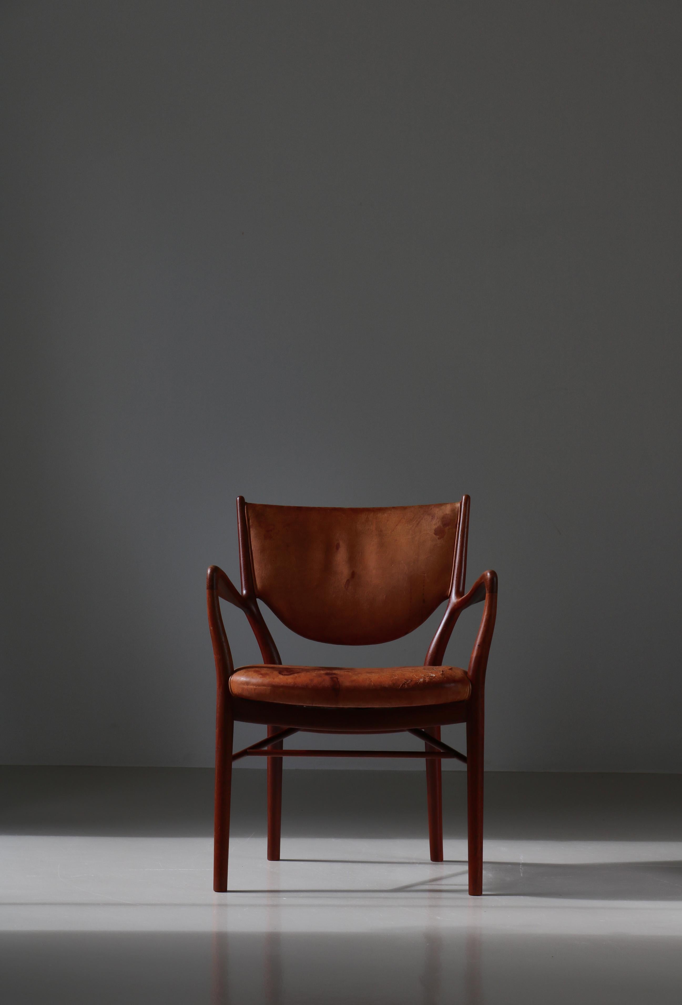 Finn Juhl Armchair NV46 by Niels Vodder in Teakwood & Natural Leather, 1950s 1