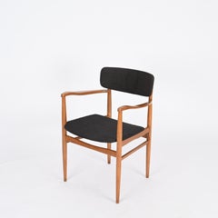 Finn Juhl Sillón o Silla de escritorio de haya curvada y tela gris, Dinamarca Años 70