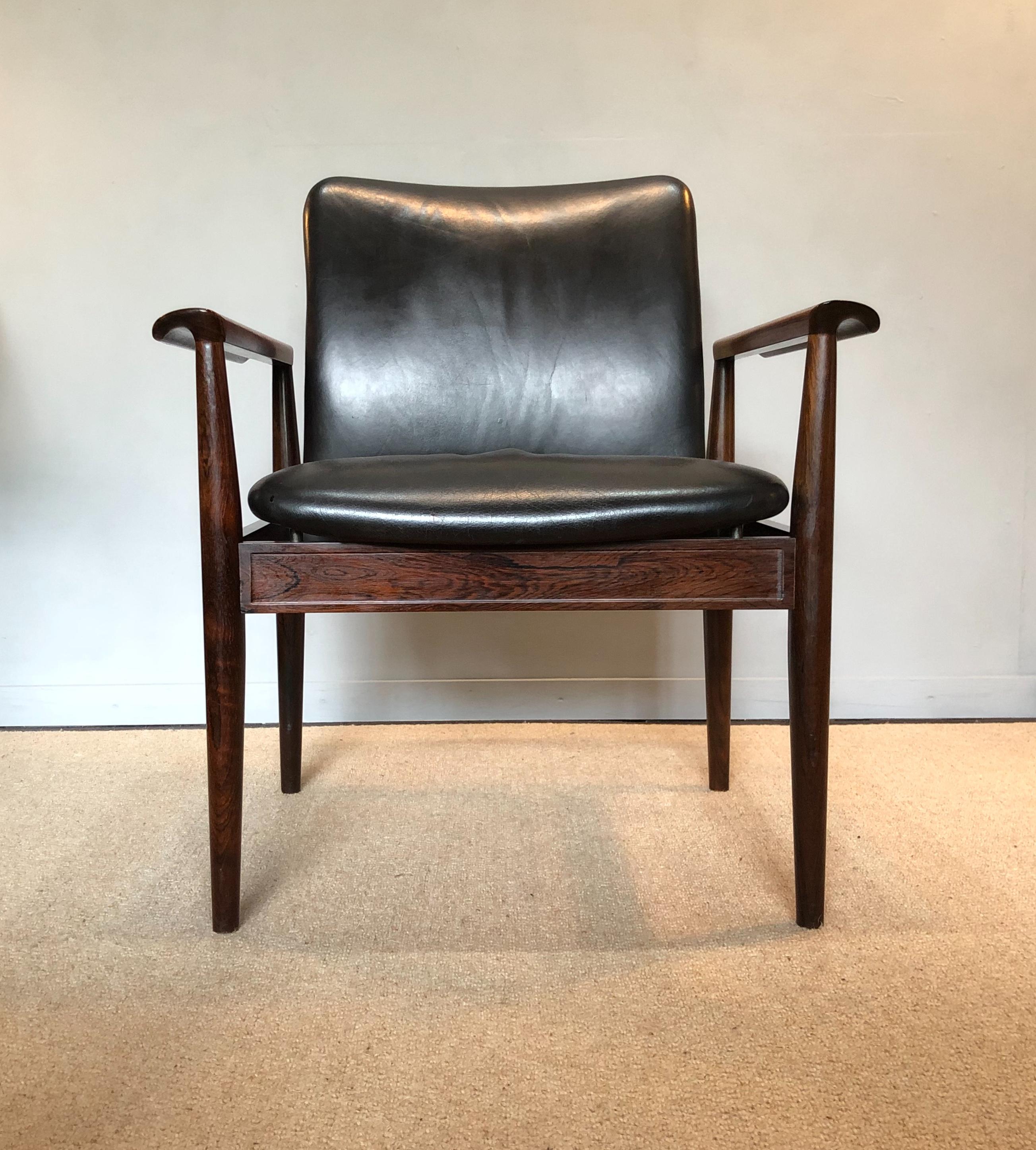 Finn Juhl armchair, Rosewood and Leather Diplomat 3