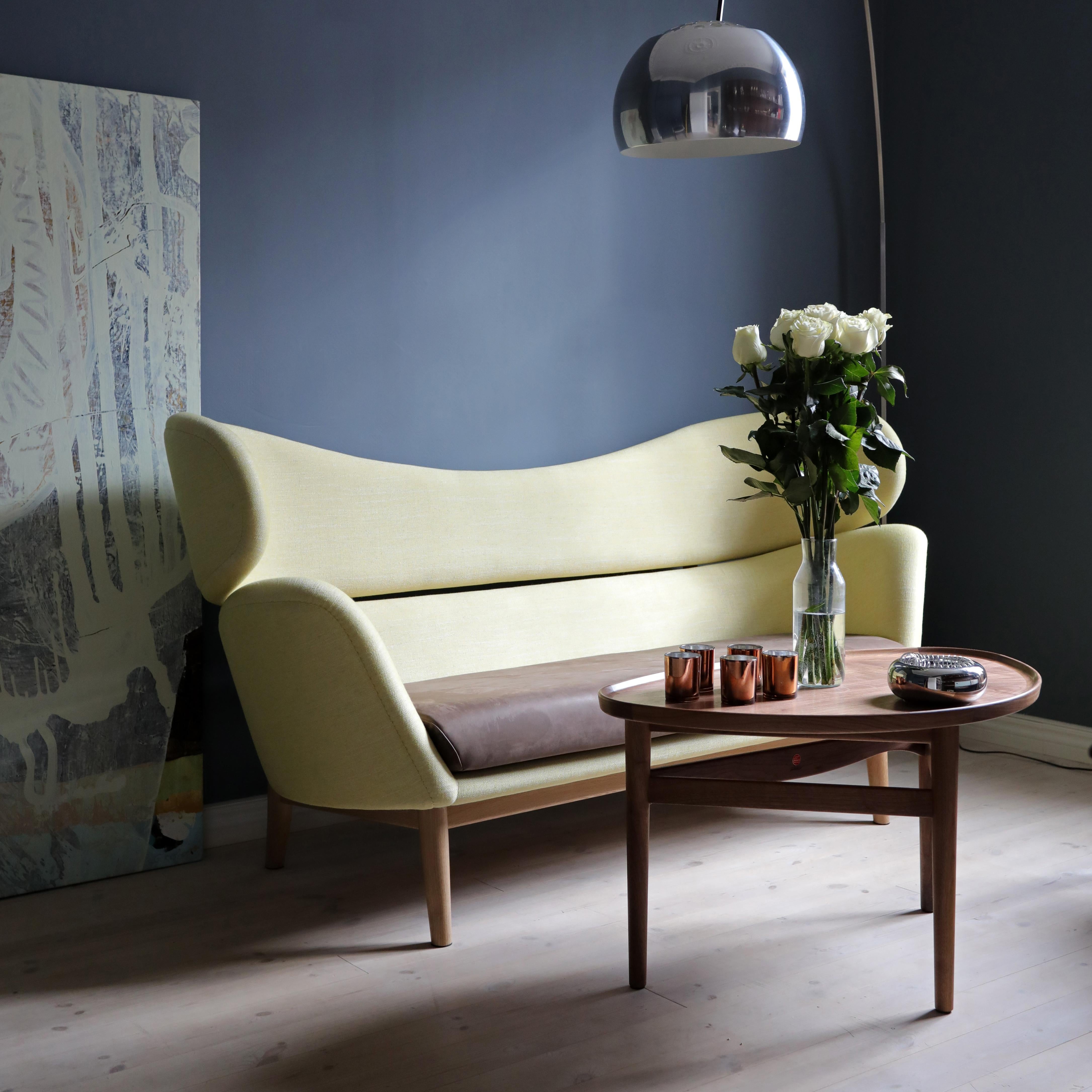 Finn Juhl Baker Sofa Wood and Fabric 2