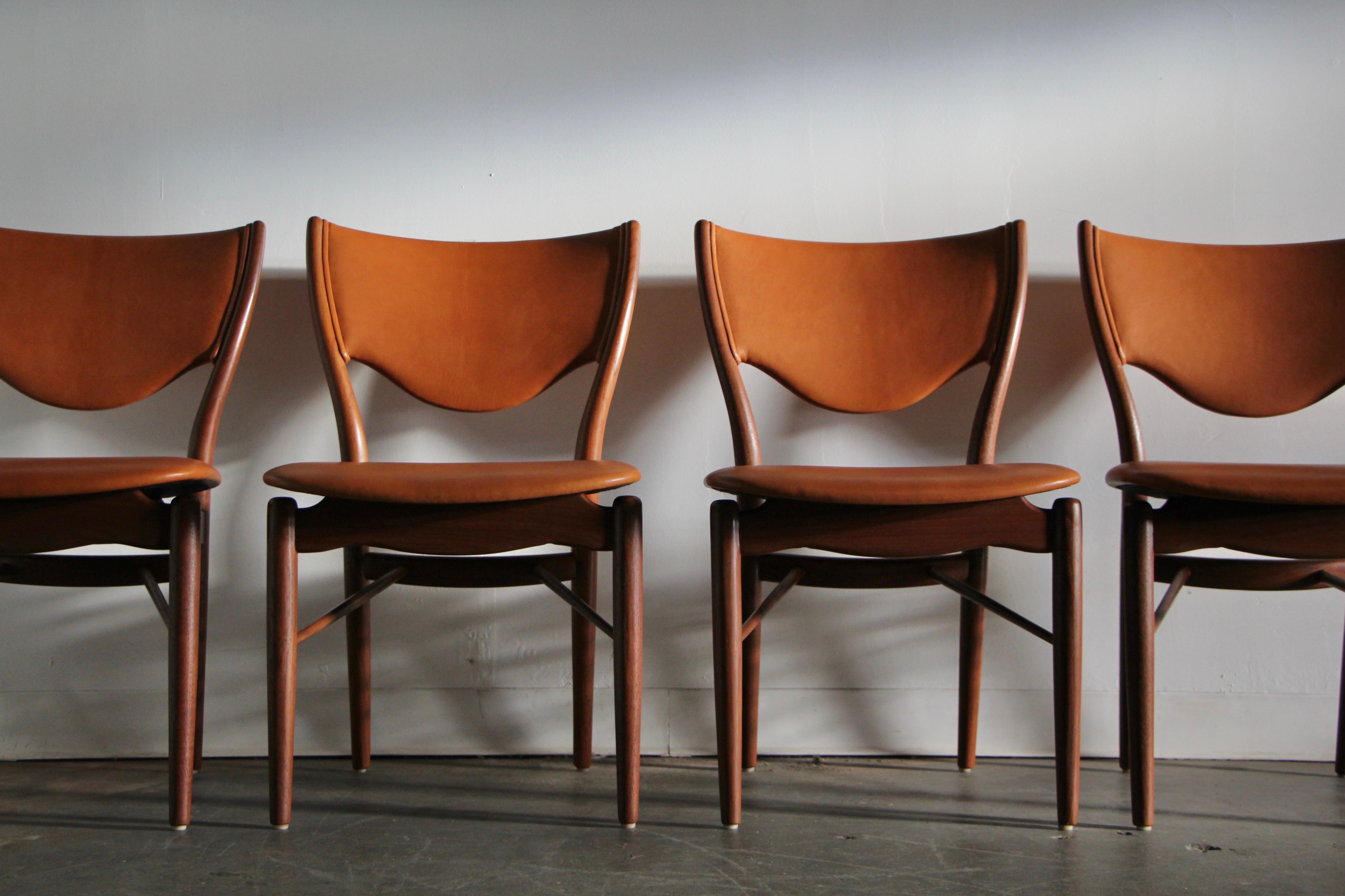 Mid-Century Modern Finn Juhl “BO 63” Sculpted Teak Dining Chairs in Cognac Goatskin Leather, 1950s For Sale