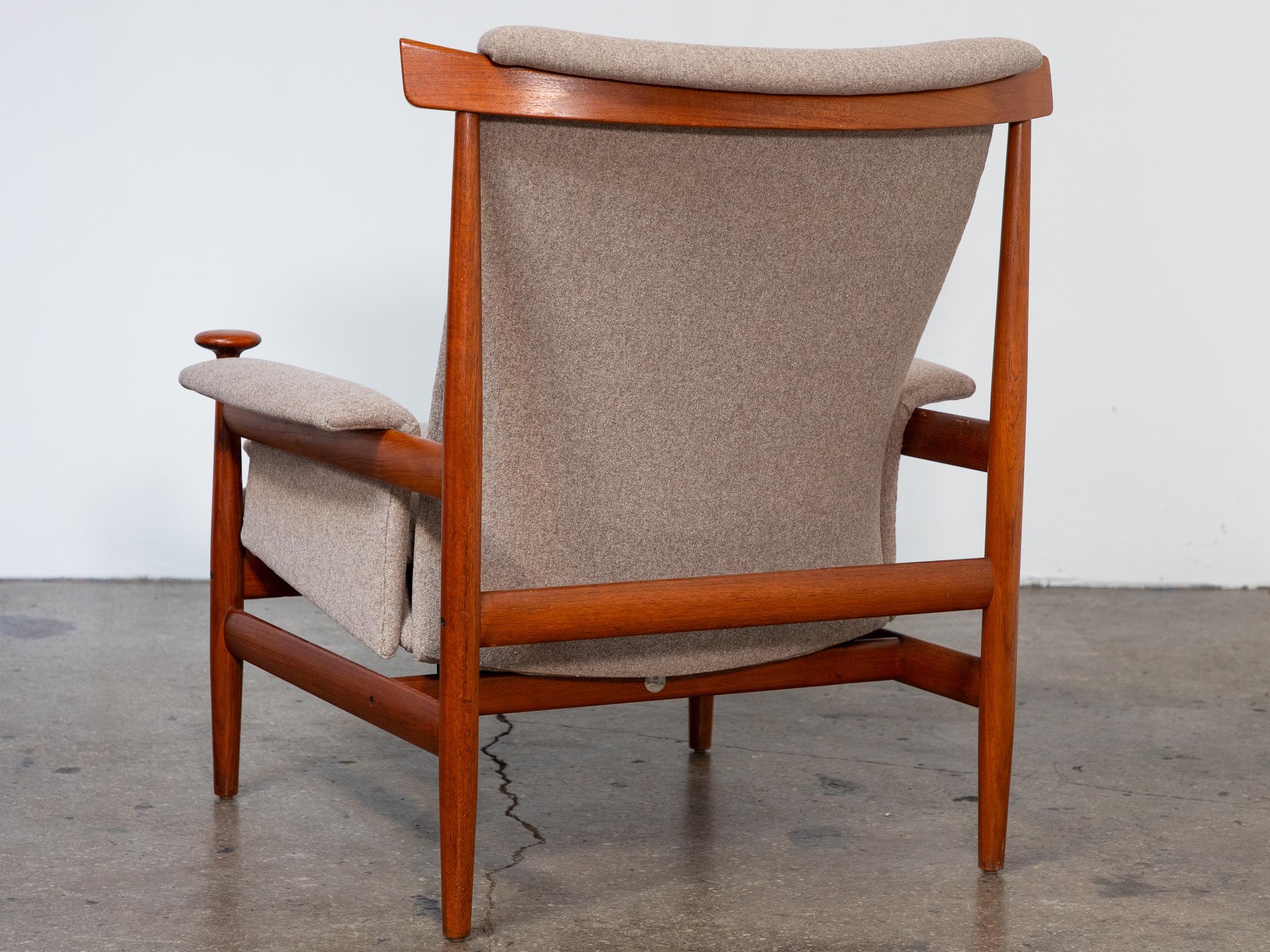 Finn Juhl Bwana Lounge Chair and Ottoman in Teak and Holland & Sherry Wool im Angebot 2