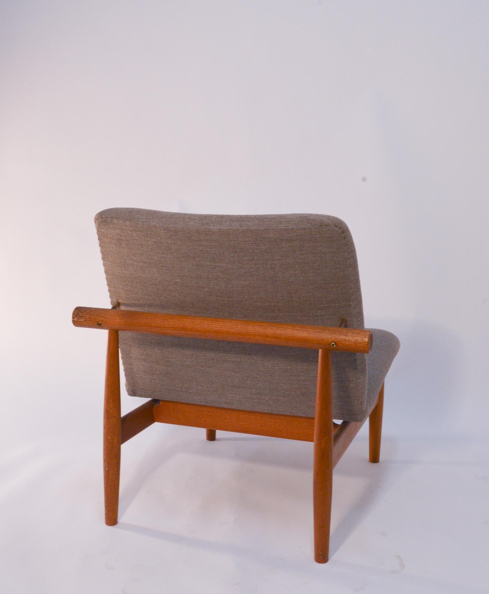 Scandinavian Modern Finn Juhl Chair For Sale