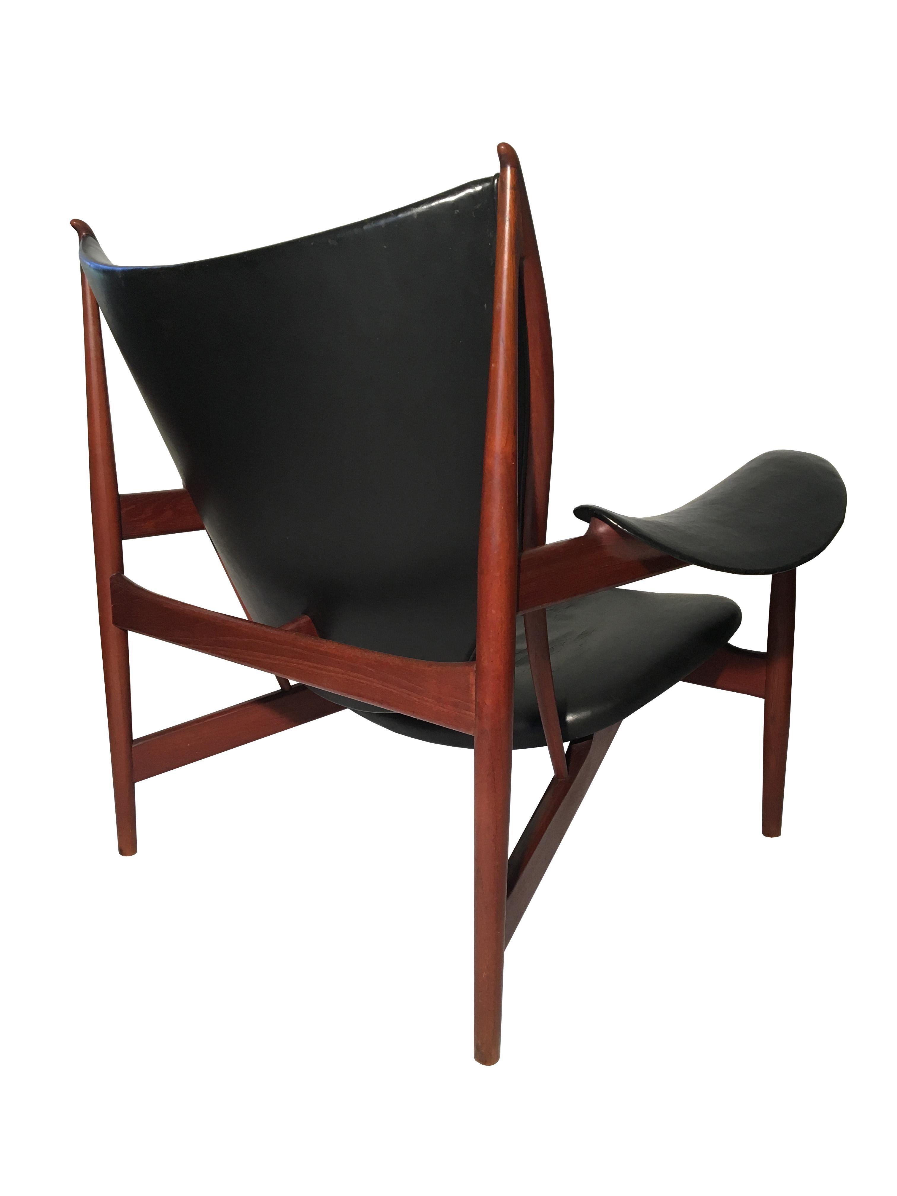 Finn Juhl Chieftain Chair for Niels Vodder in Teak and Black Leather For Sale 7