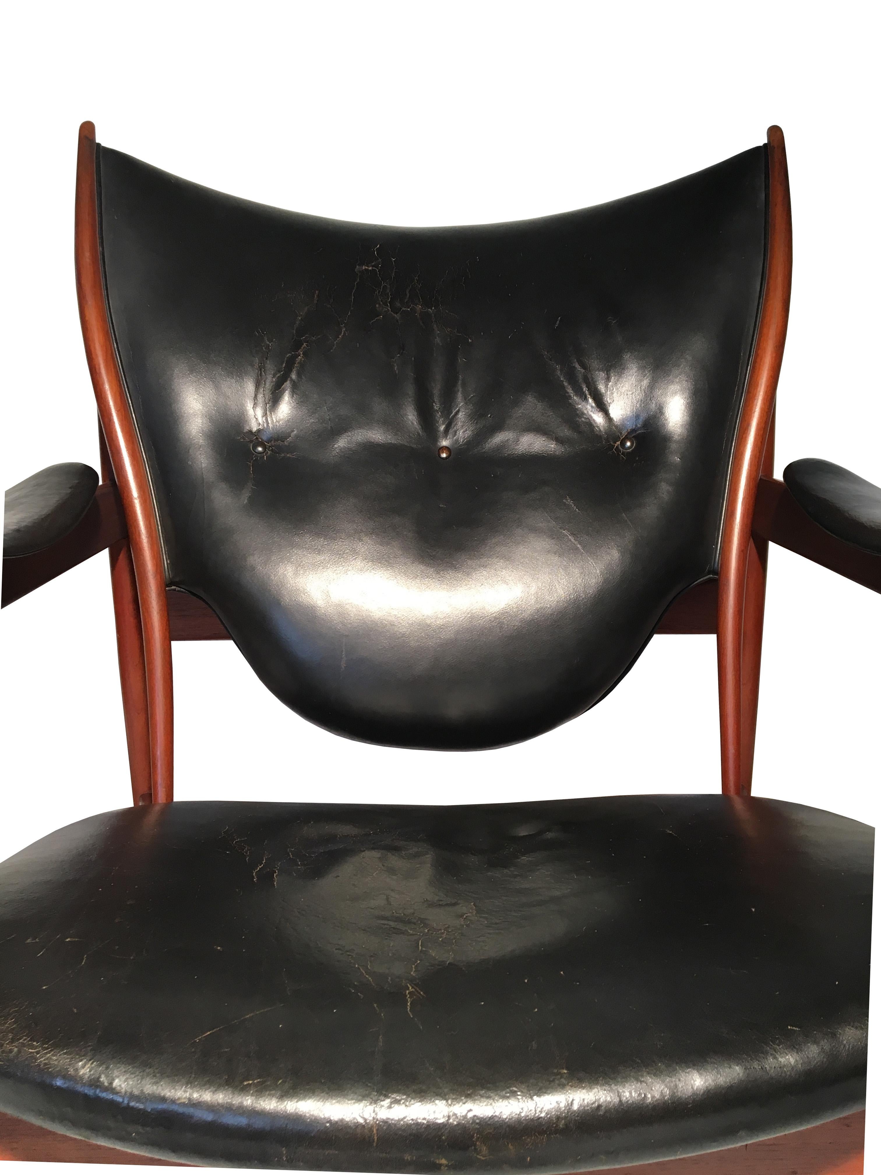 Danish Finn Juhl Chieftain Chair for Niels Vodder in Teak and Black Leather For Sale