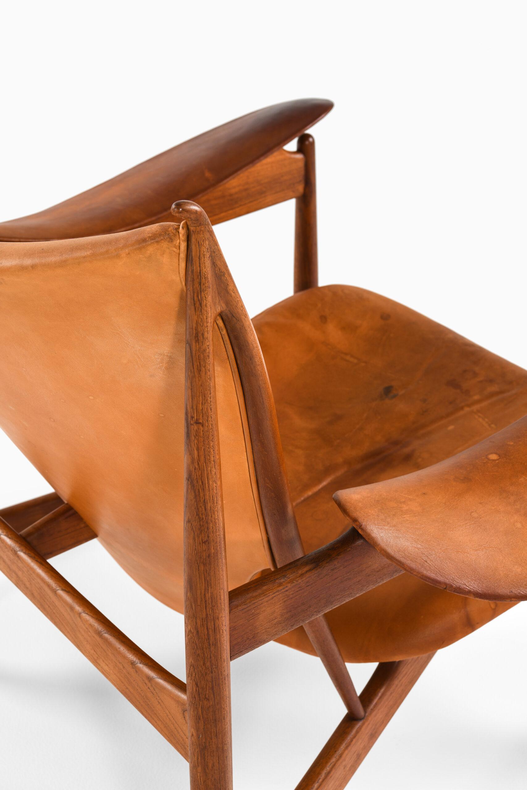 Finn Juhl Chieftain Easy Chair Produced by Cabinetmaker Niels Vodder 8