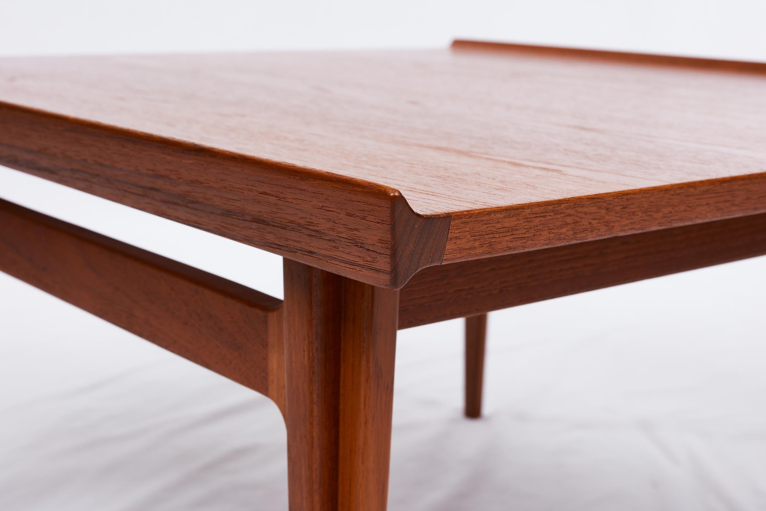 Finn Juhl Coffee Table 1