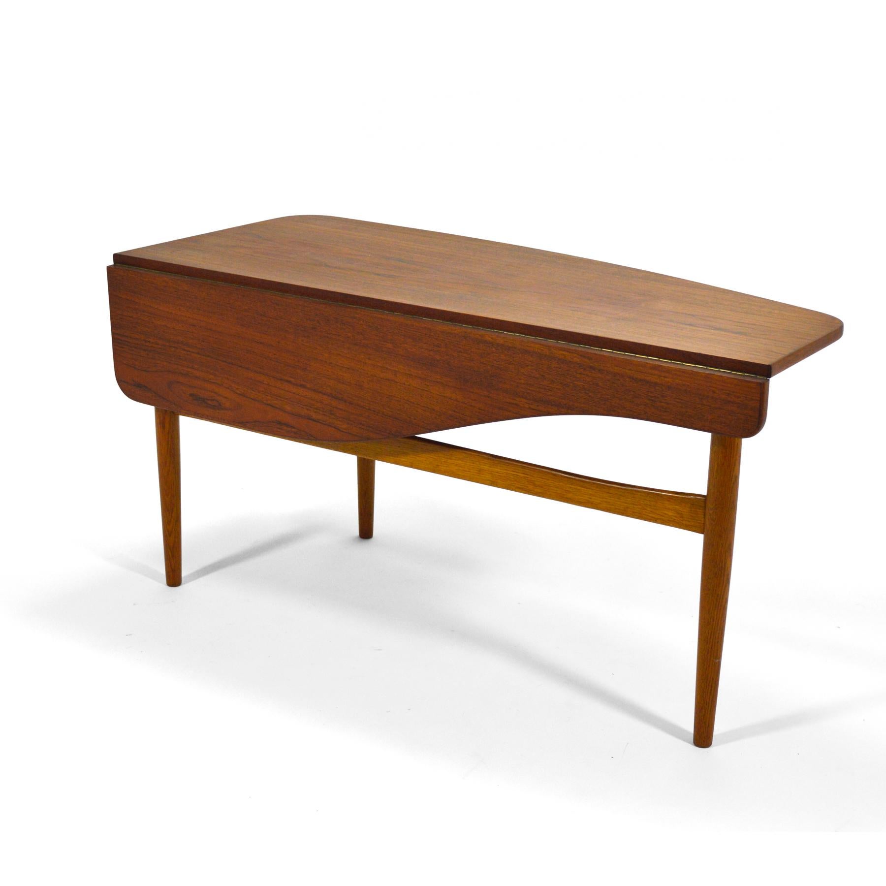 Teak Finn Juhl Coffee Table with Drop-Leaf by Bovirke For Sale