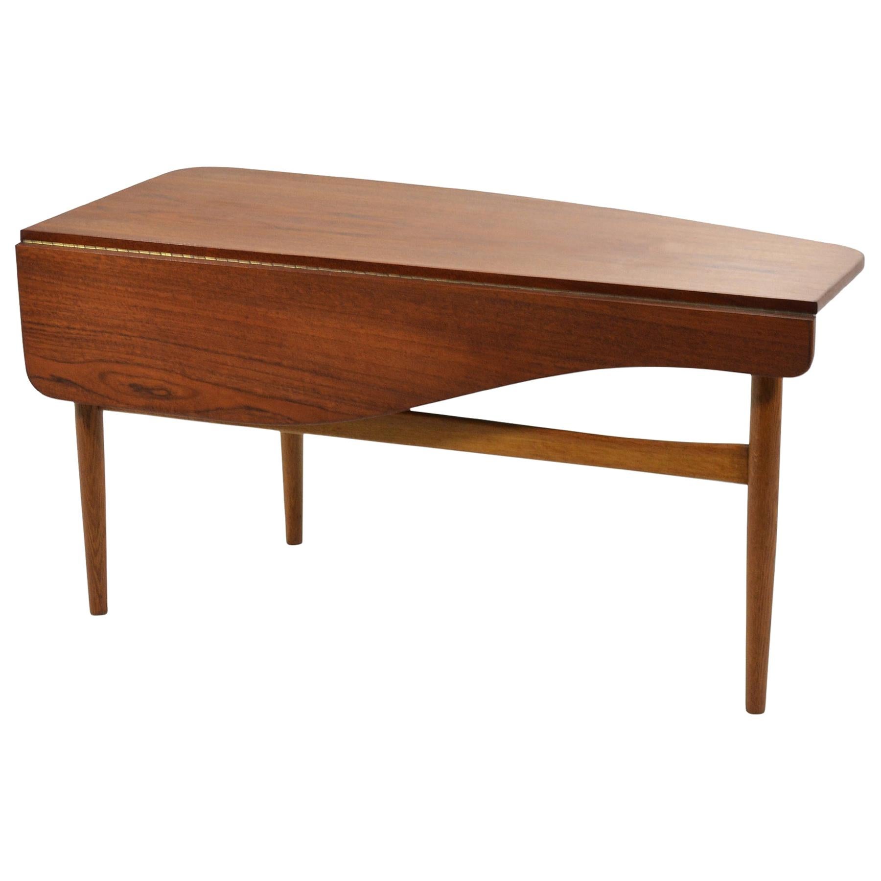 Mesa de centro Finn Juhl con hoja abatible by Bovirke