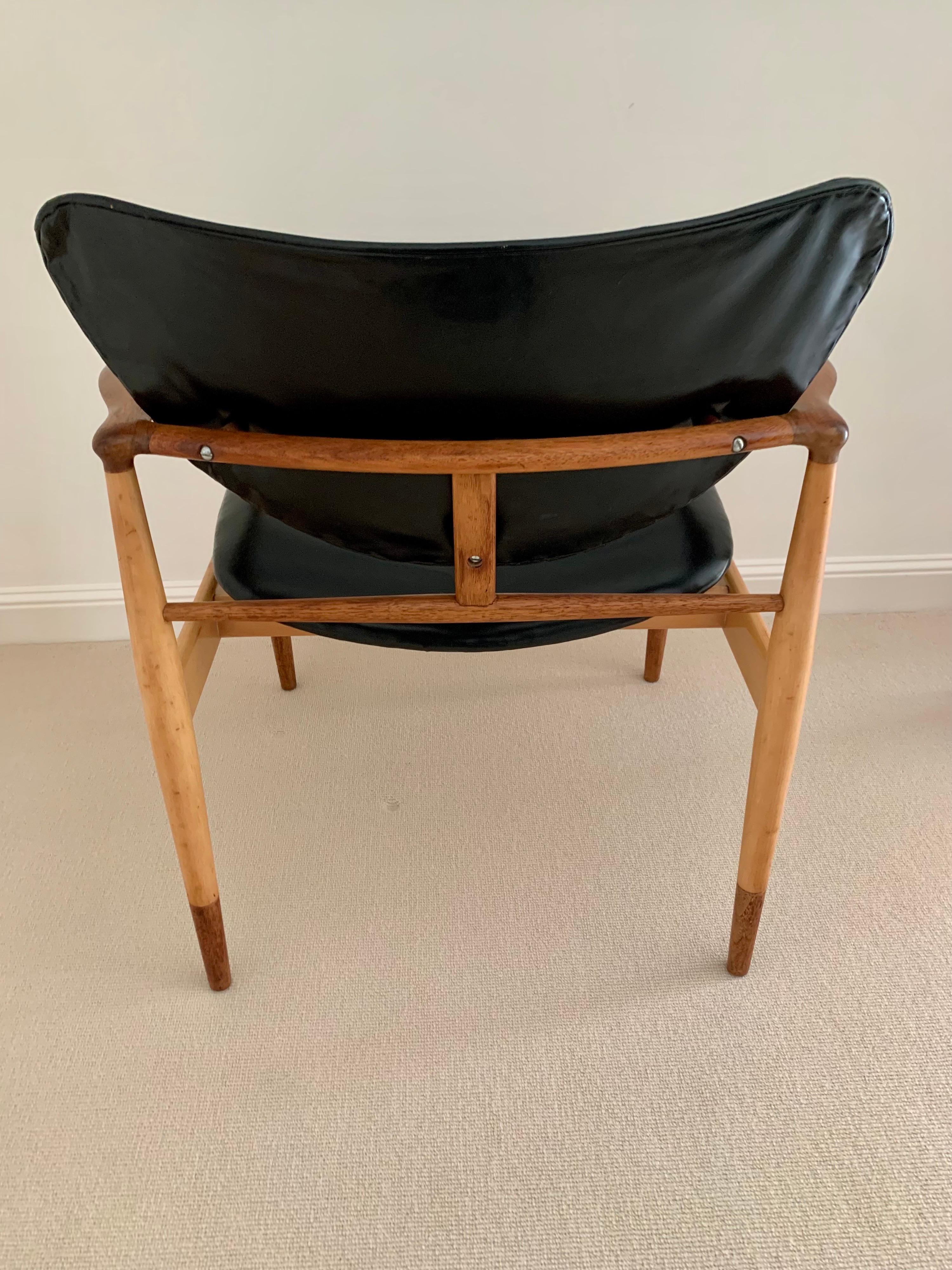 Finn Juhl Danish Mid-Century Modern Rare Maple, Walnut #48 Chair Niels Vodder 7