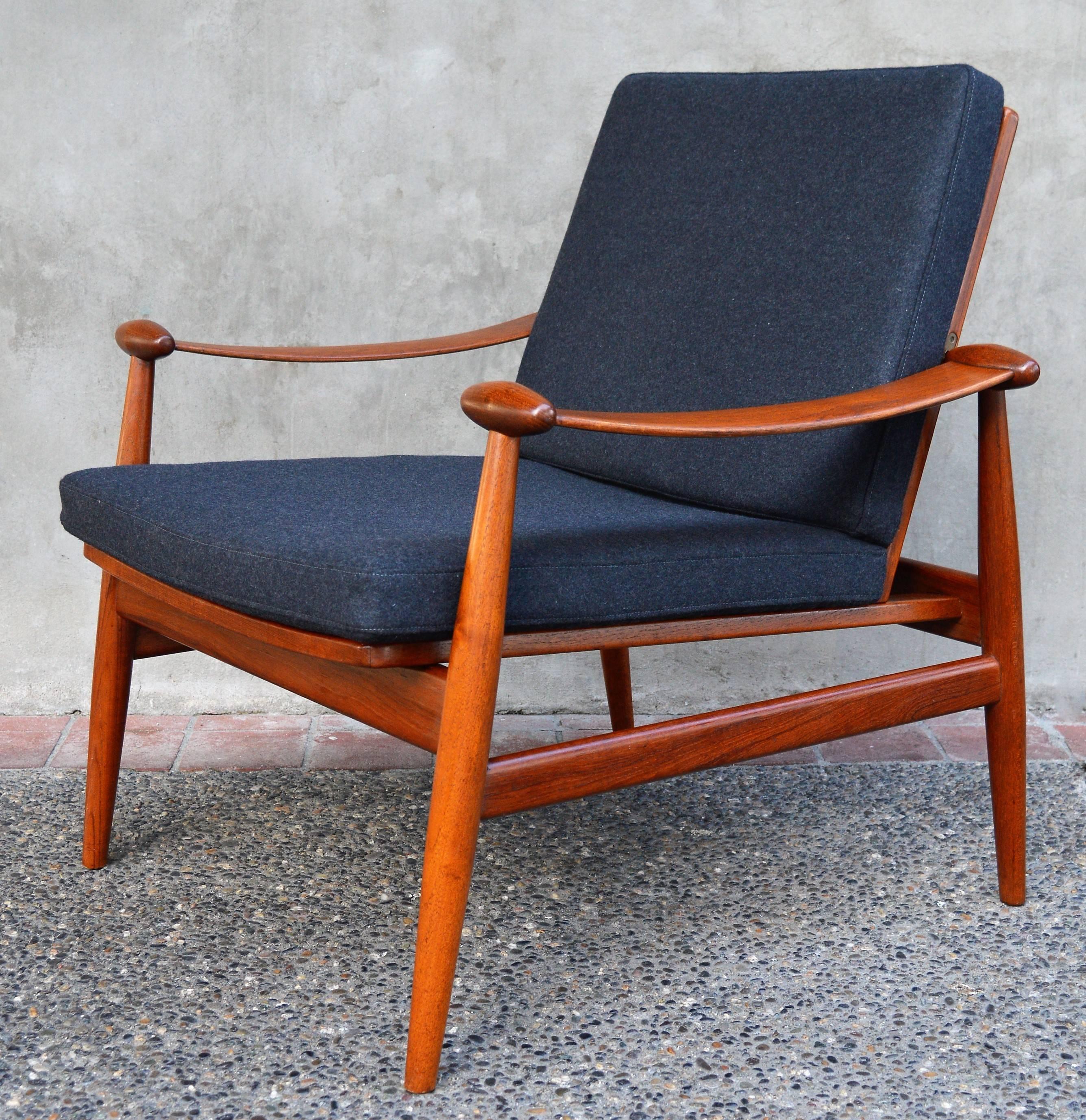 Finn Juhl Danish Modern Teak Restored Spade Lounge Chair, Charcoal Wool 2