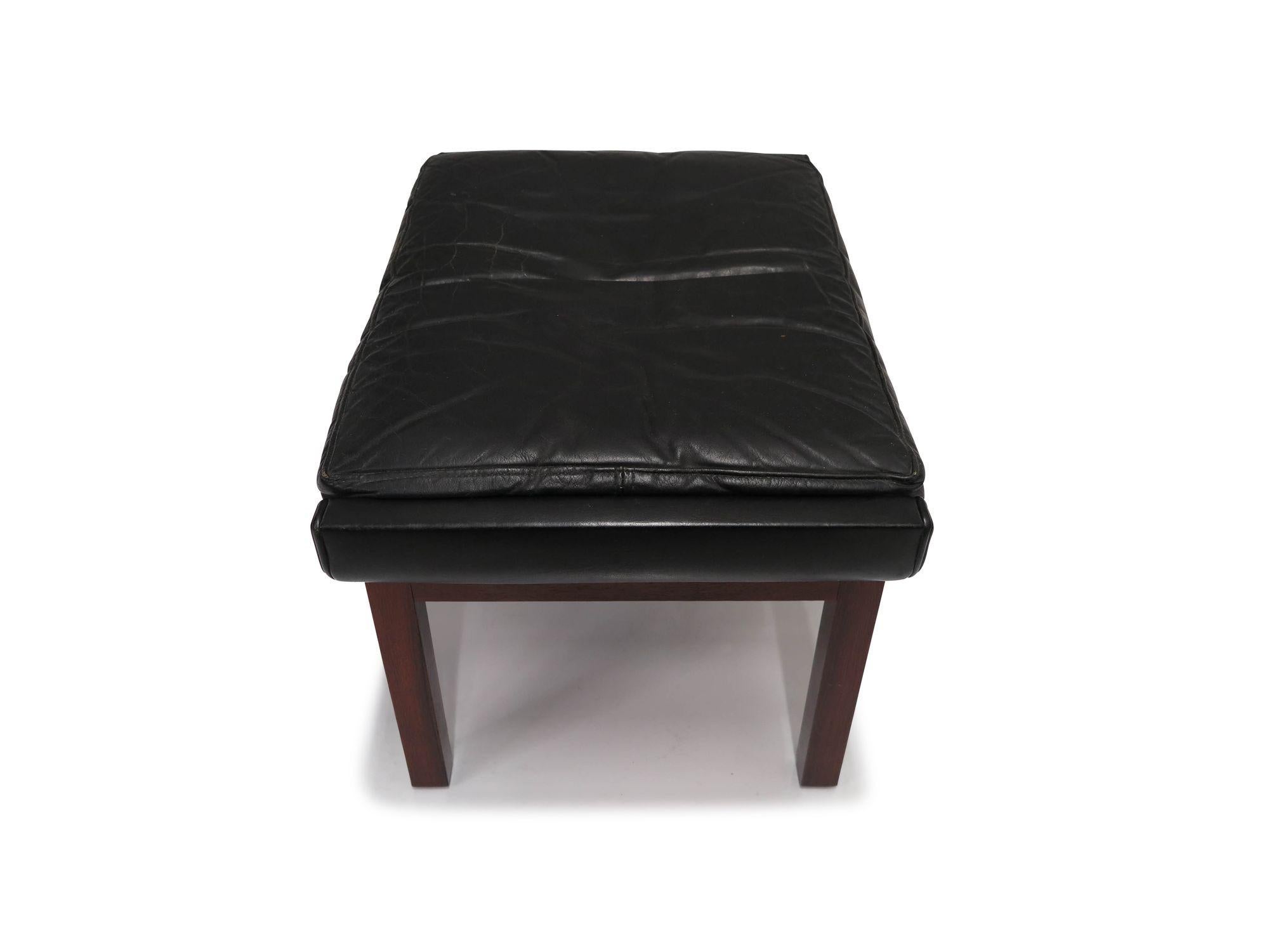 Finn Juhl Danish Rosewood Black Leather Ottoman Stool In Good Condition In Oakland, CA