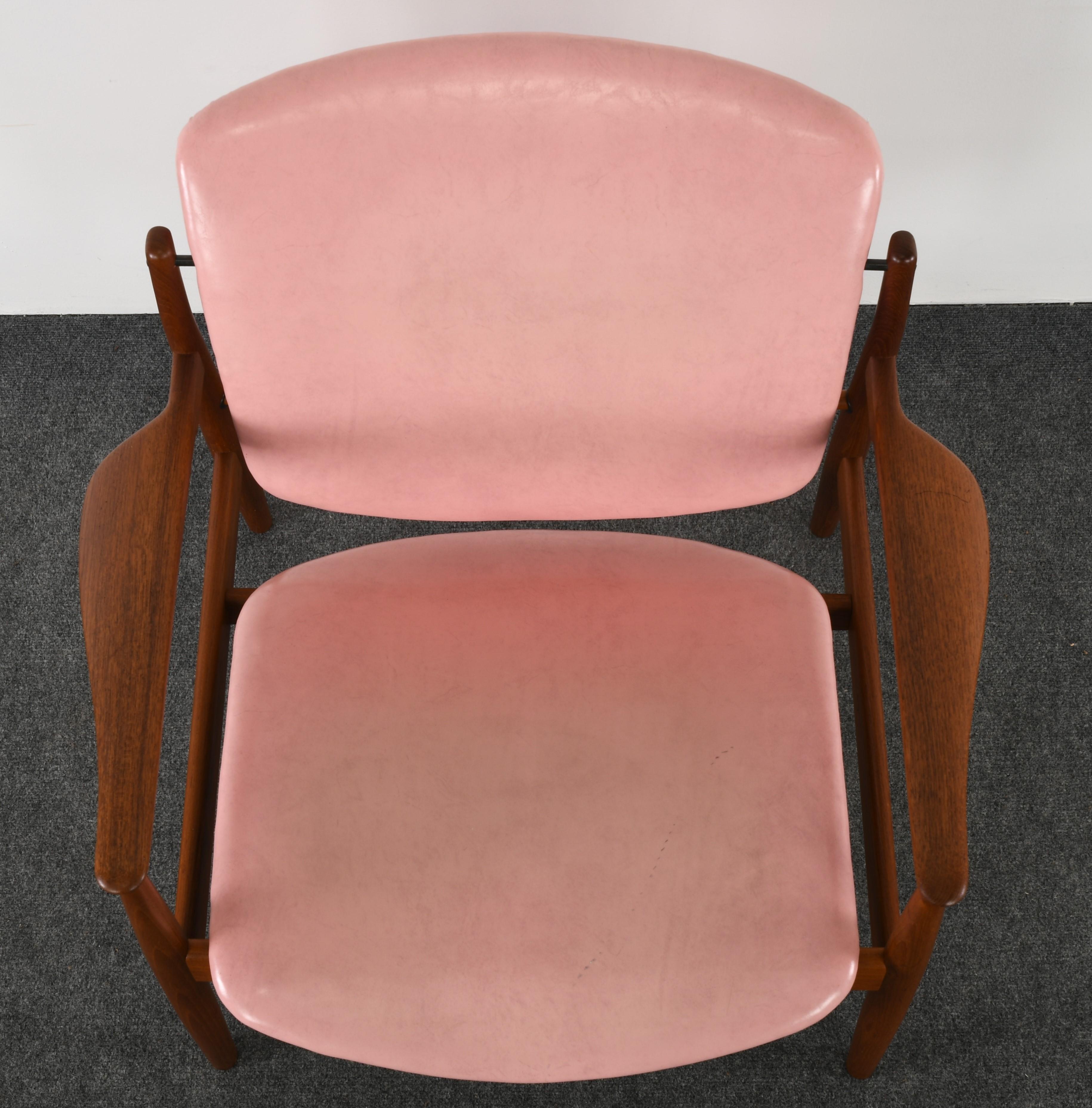 Finn Juhl Danish Teak FD 136 Chair, 1950s 2