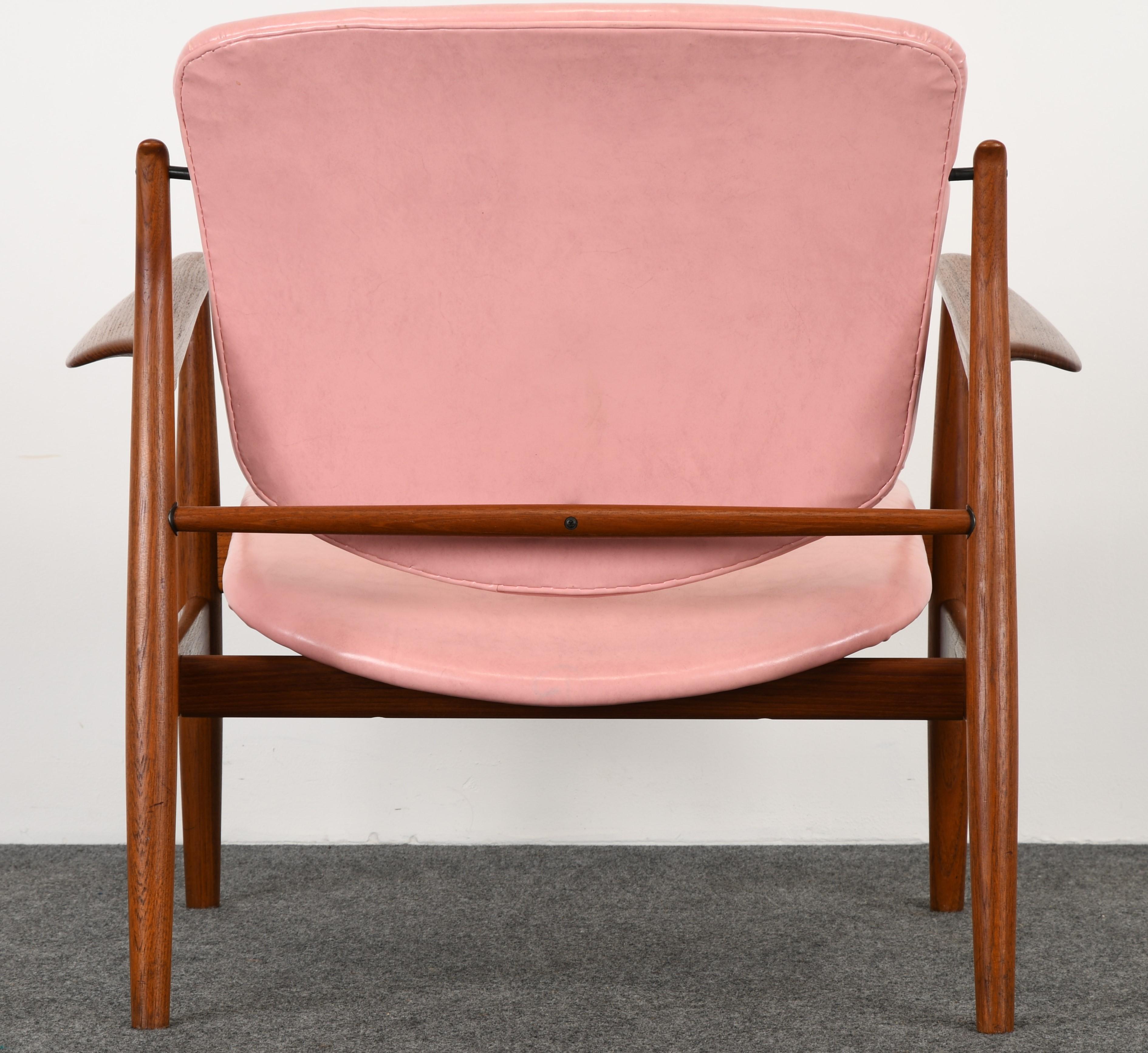 Finn Juhl Danish Teak FD 136 Chair, 1950s 3