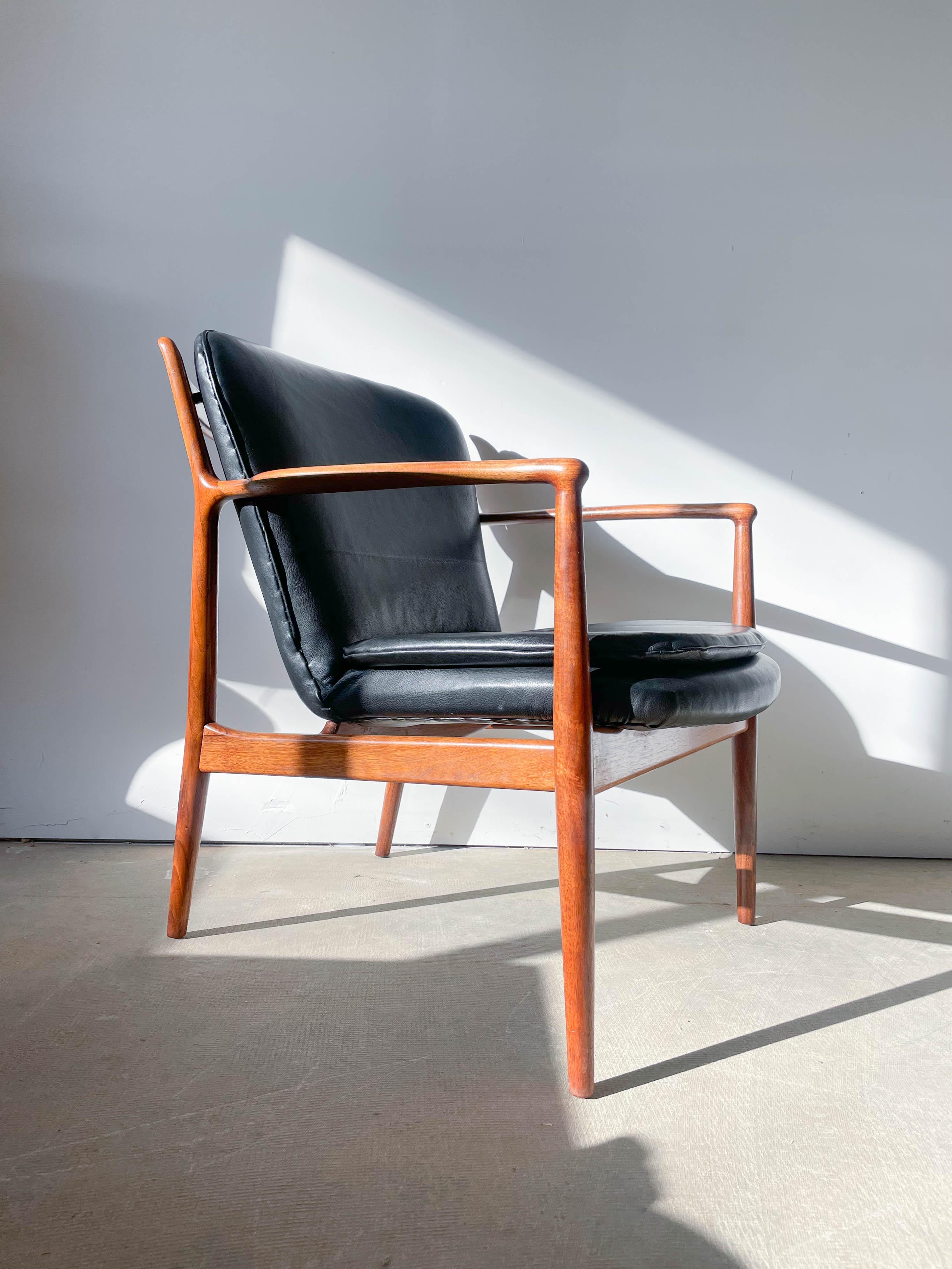 This is one of the best known chairs that shaped the way the world viewed Danish Modern design. The Delegate chair was designed by Finn Juhl in the early 1950s for the United Nations's headquarters in New York -- specifically, the Trusteeship