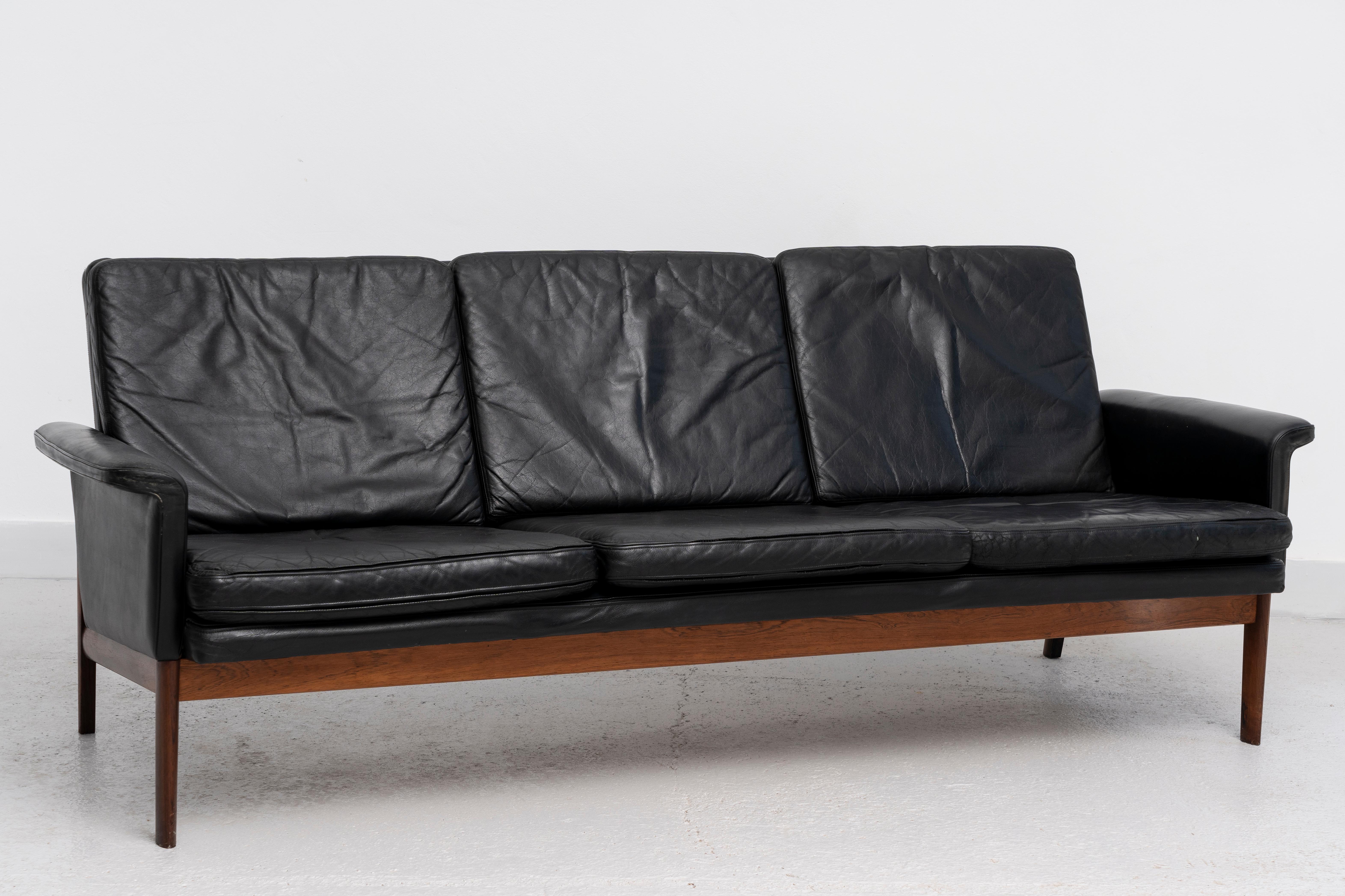 FINN JUHL (Dinamarca, 1912 - 1989) para FRANCE & SON. Sofá Júpiter, modelo 218. Danés en venta