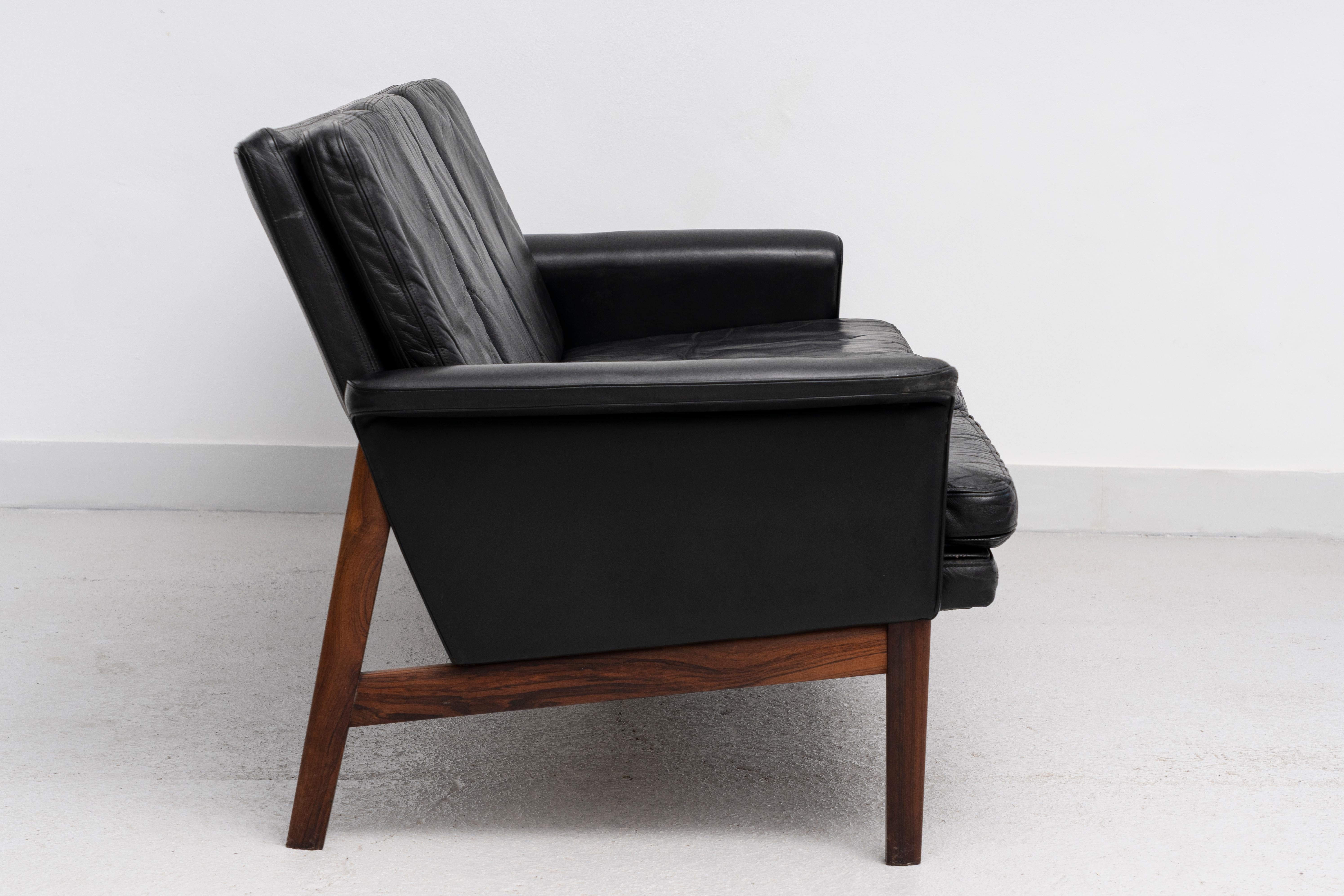 FINN JUHL (Dinamarca, 1912 - 1989) para FRANCE & SON. Sofá Júpiter, modelo 218. Cuero en venta