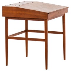 Escritorio Finn Juhl Modelo NV-40 de Niels Vodder en Dinamarca