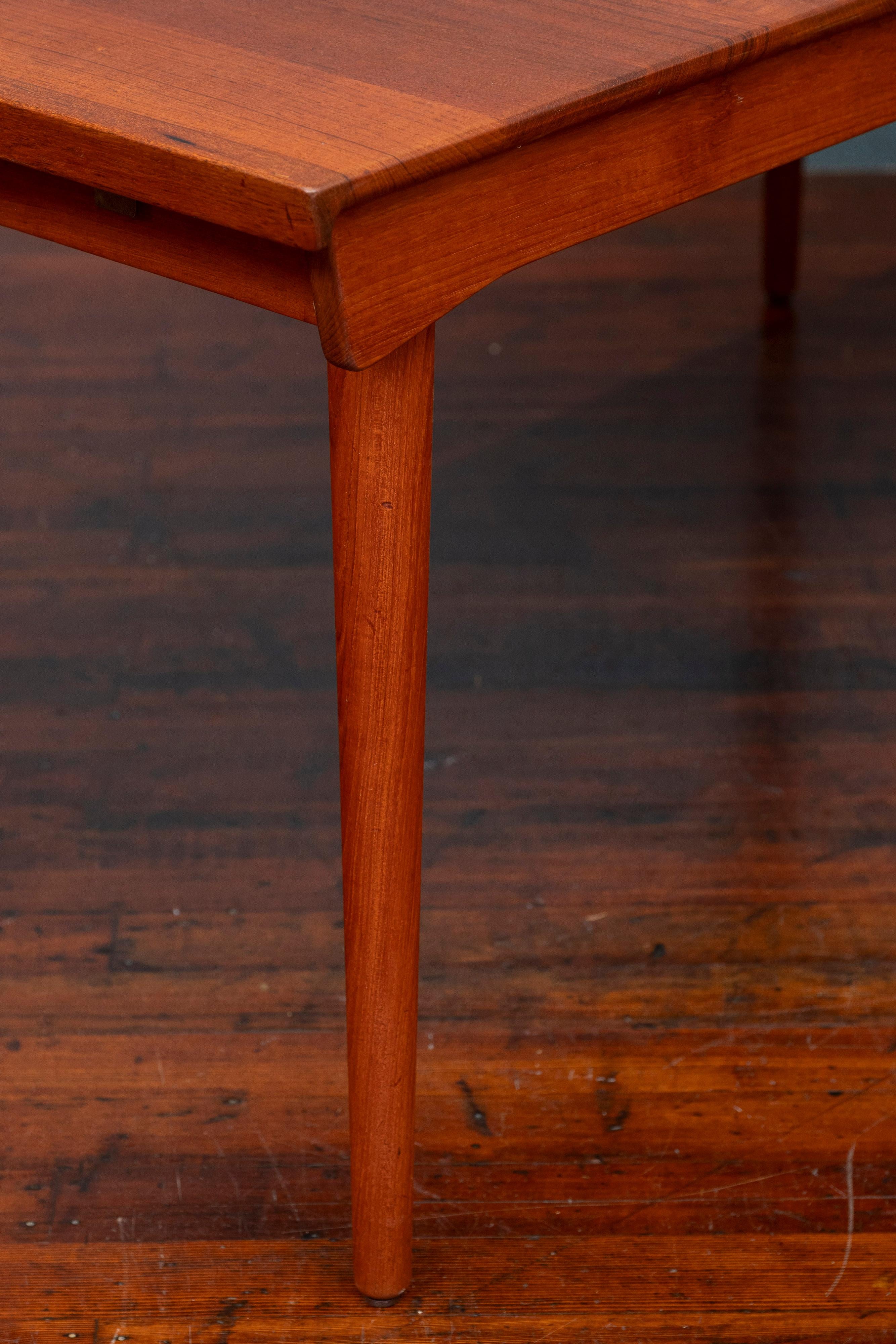 Scandinavian Modern Finn Juhl Dining Table for France & Son For Sale