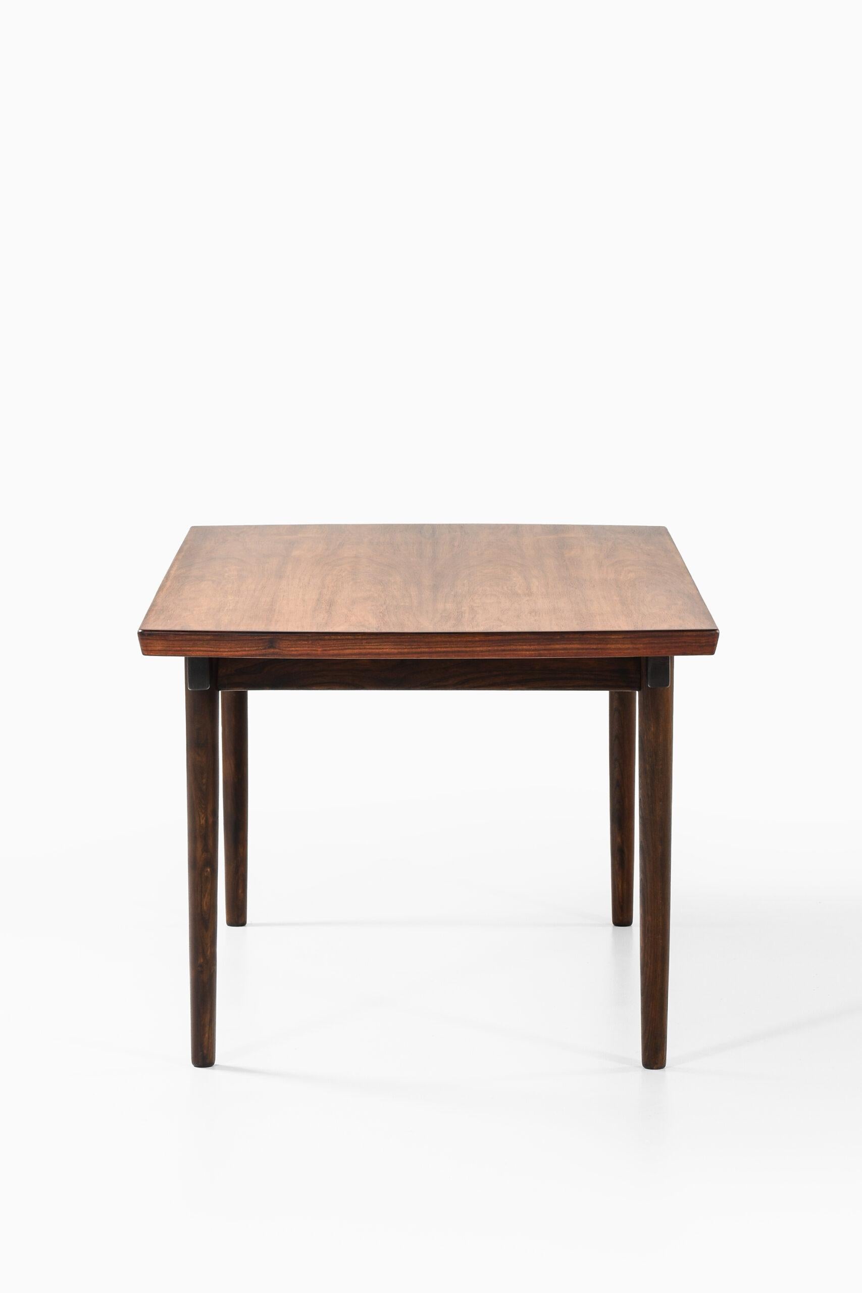 Finn Juhl Dining Table Produced by Søren Willadsen Møbelfabrik in Denmark 1