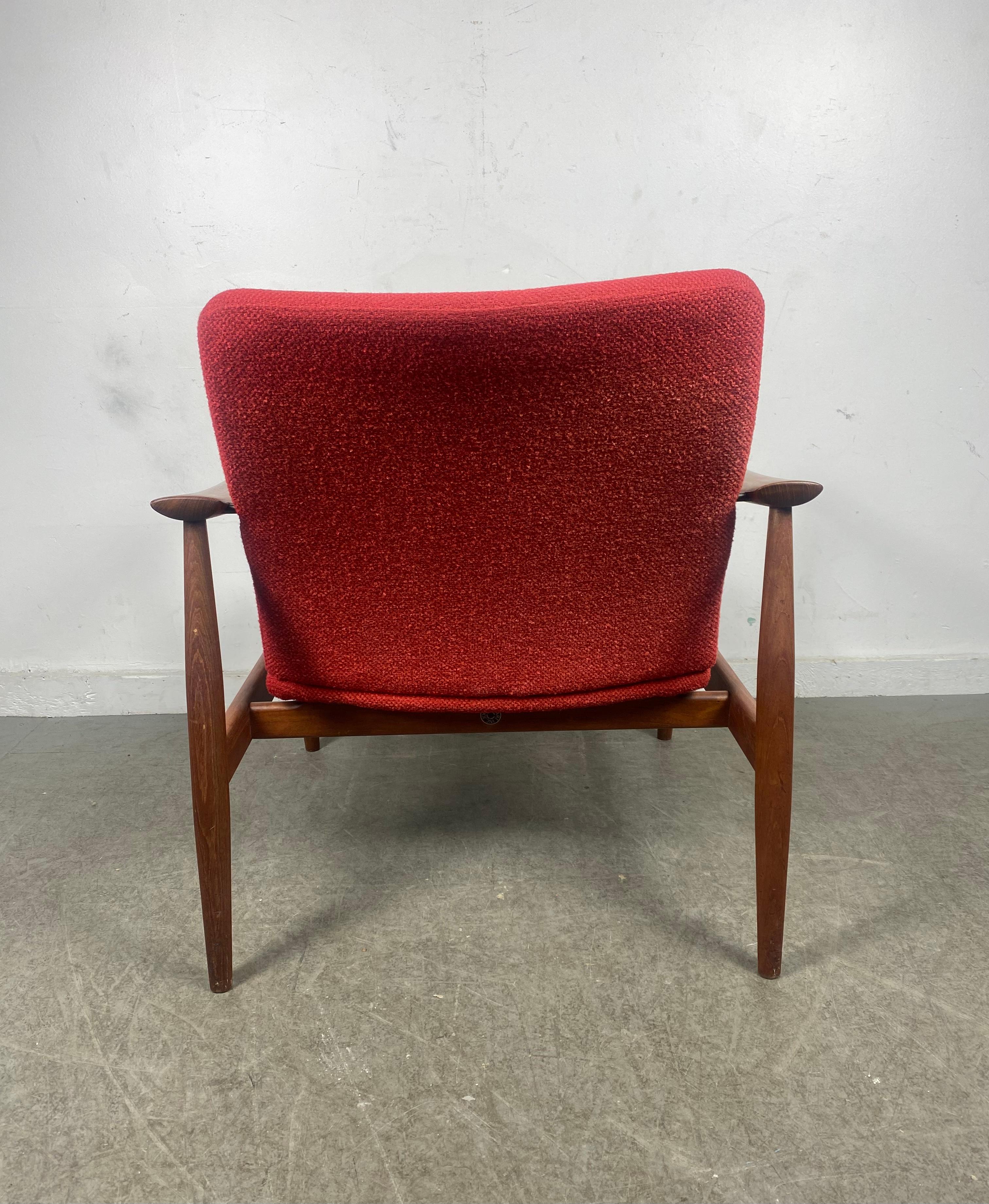Scandinavian Modern Finn Juhl Easy Chair Model 138 Produced by France & Son in Denmark For Sale