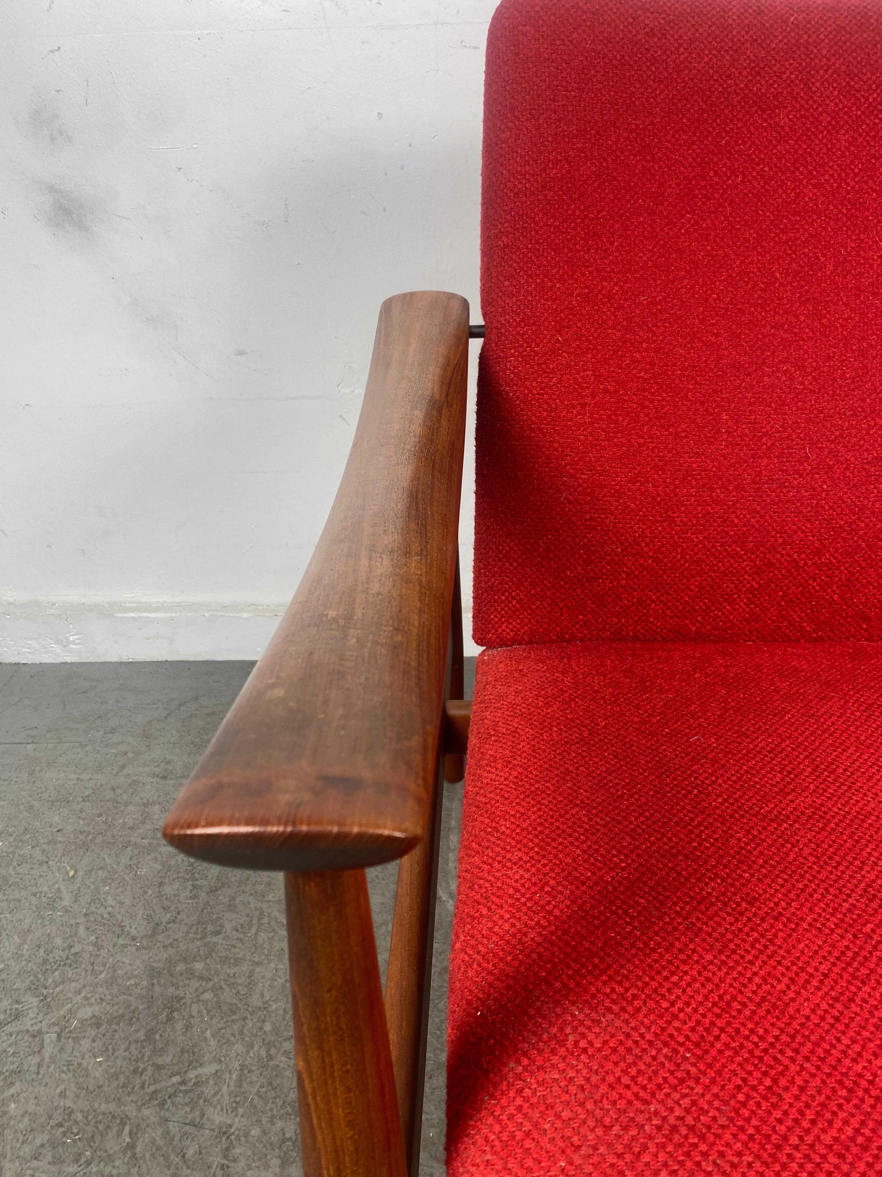 Mid-20th Century Finn Juhl Easy Chair Model 138 Produced by France & Son in Denmark For Sale