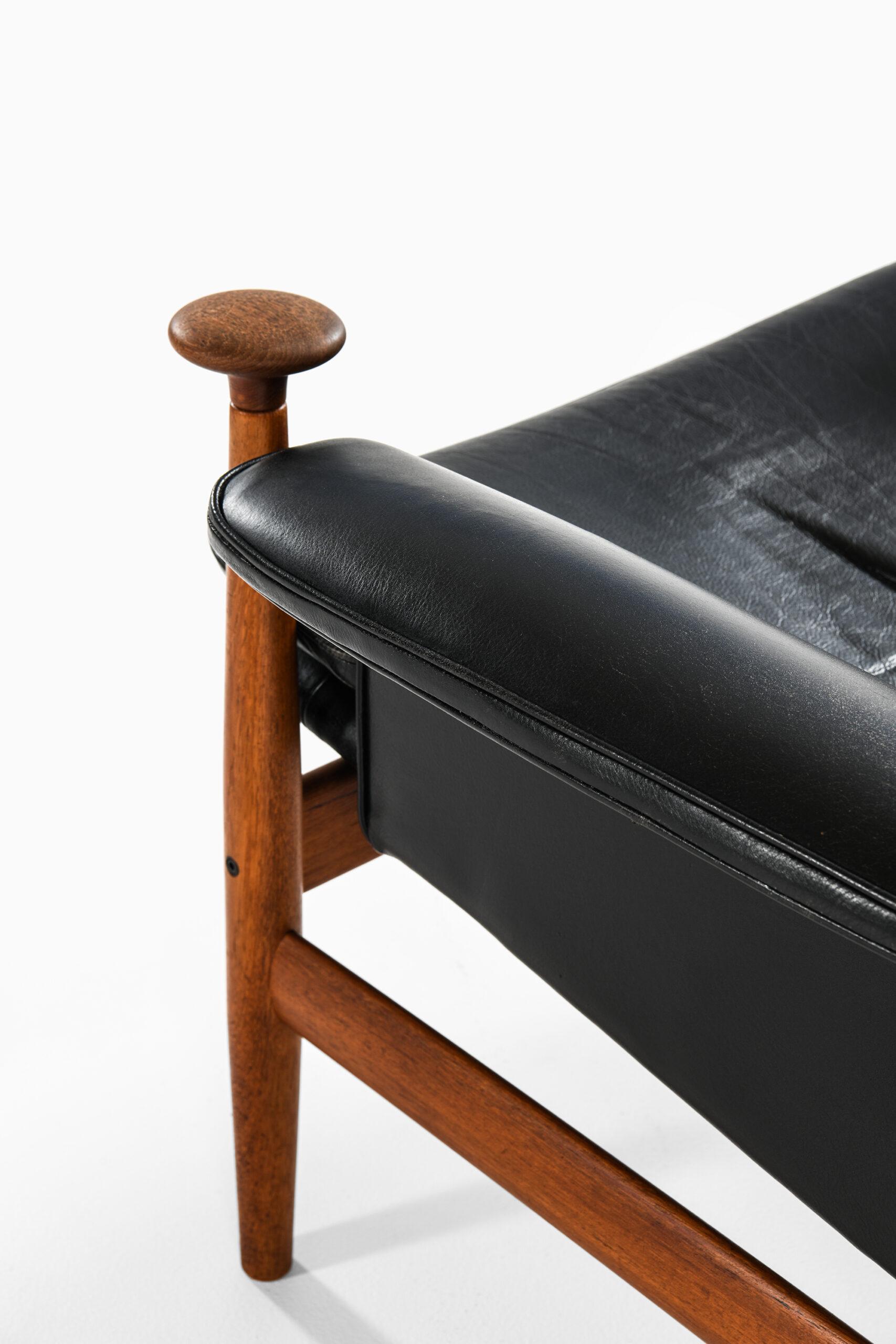 Scandinavian Modern Finn Juhl Easy Chair Model Bwana Produced by France & Daverkosen For Sale